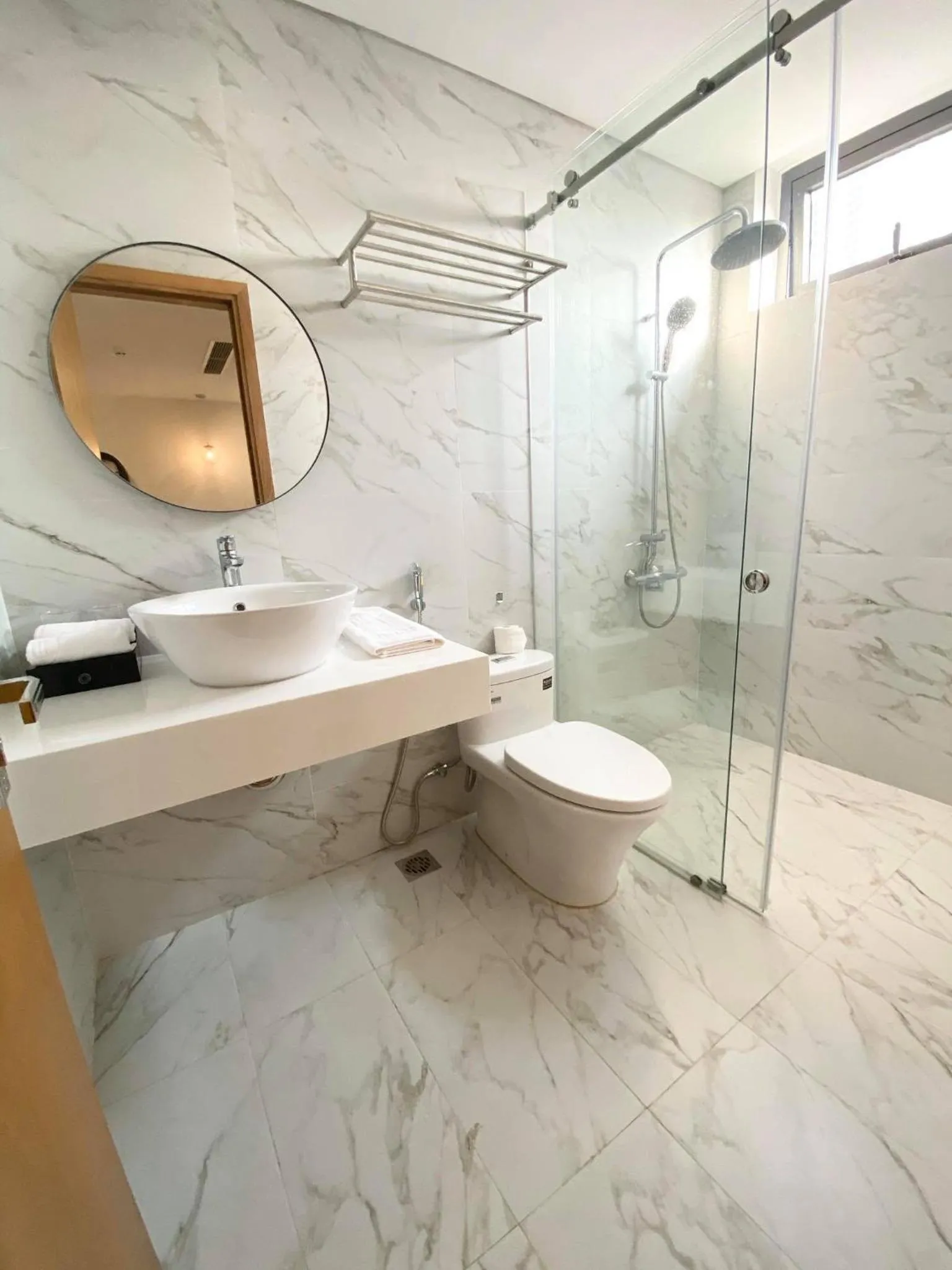 Shower in Maple Suite Hotel & Apartment