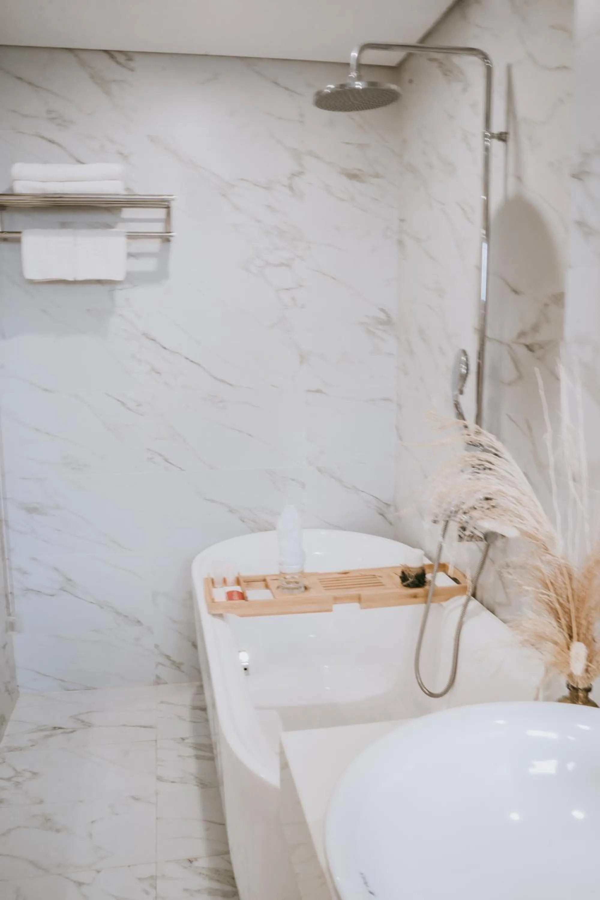 Bath in Maple Suite Hotel & Apartment