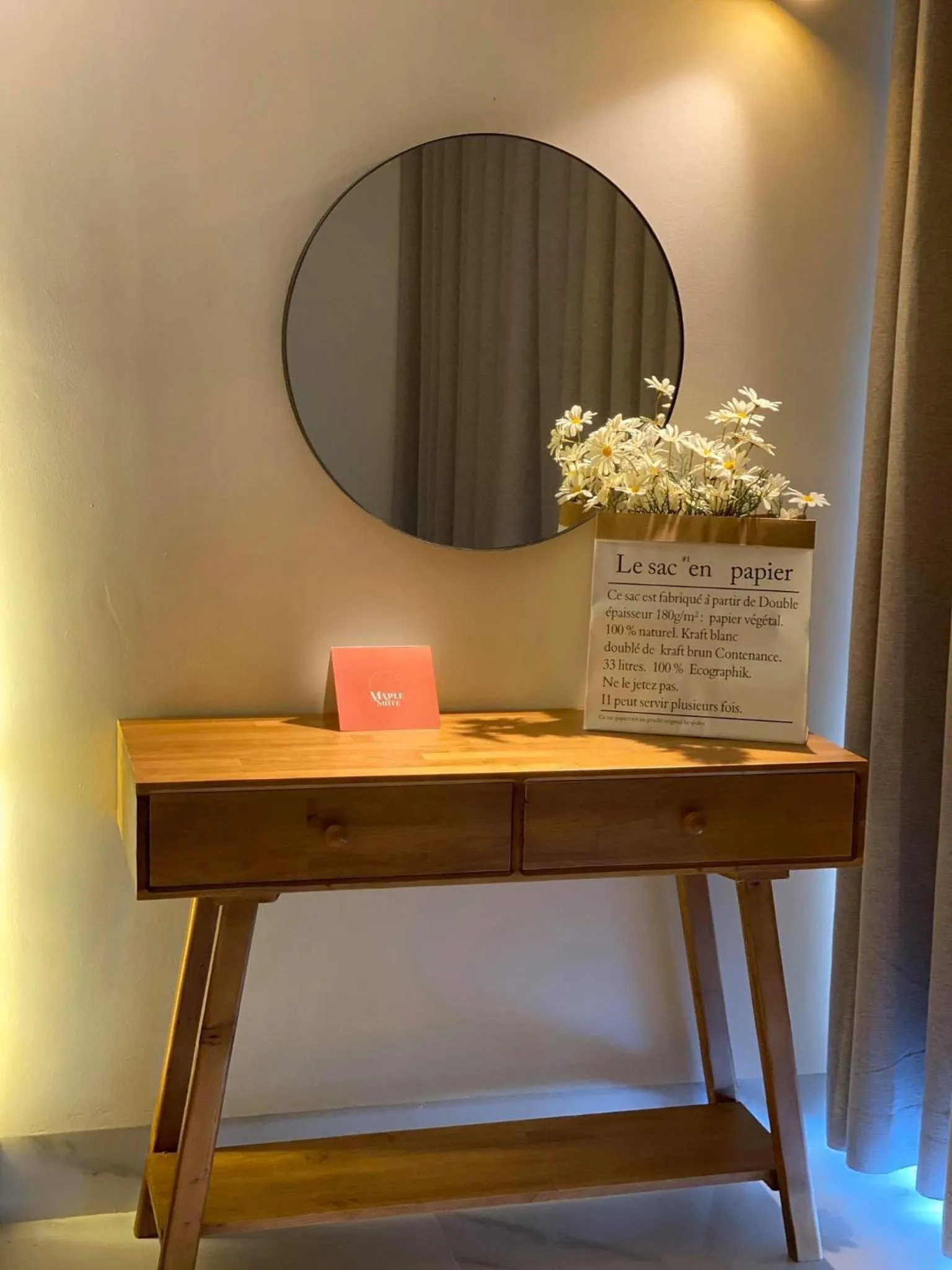 Decorative detail in Maple Suite Hotel & Apartment