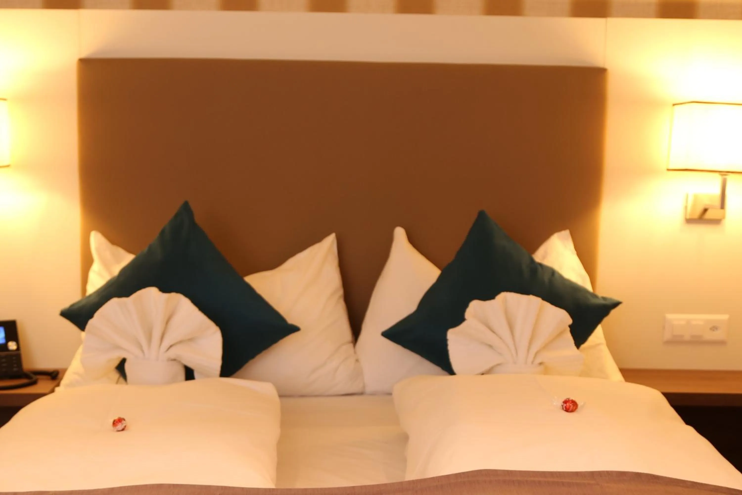 Bed in My Home Hotel - Free Parking