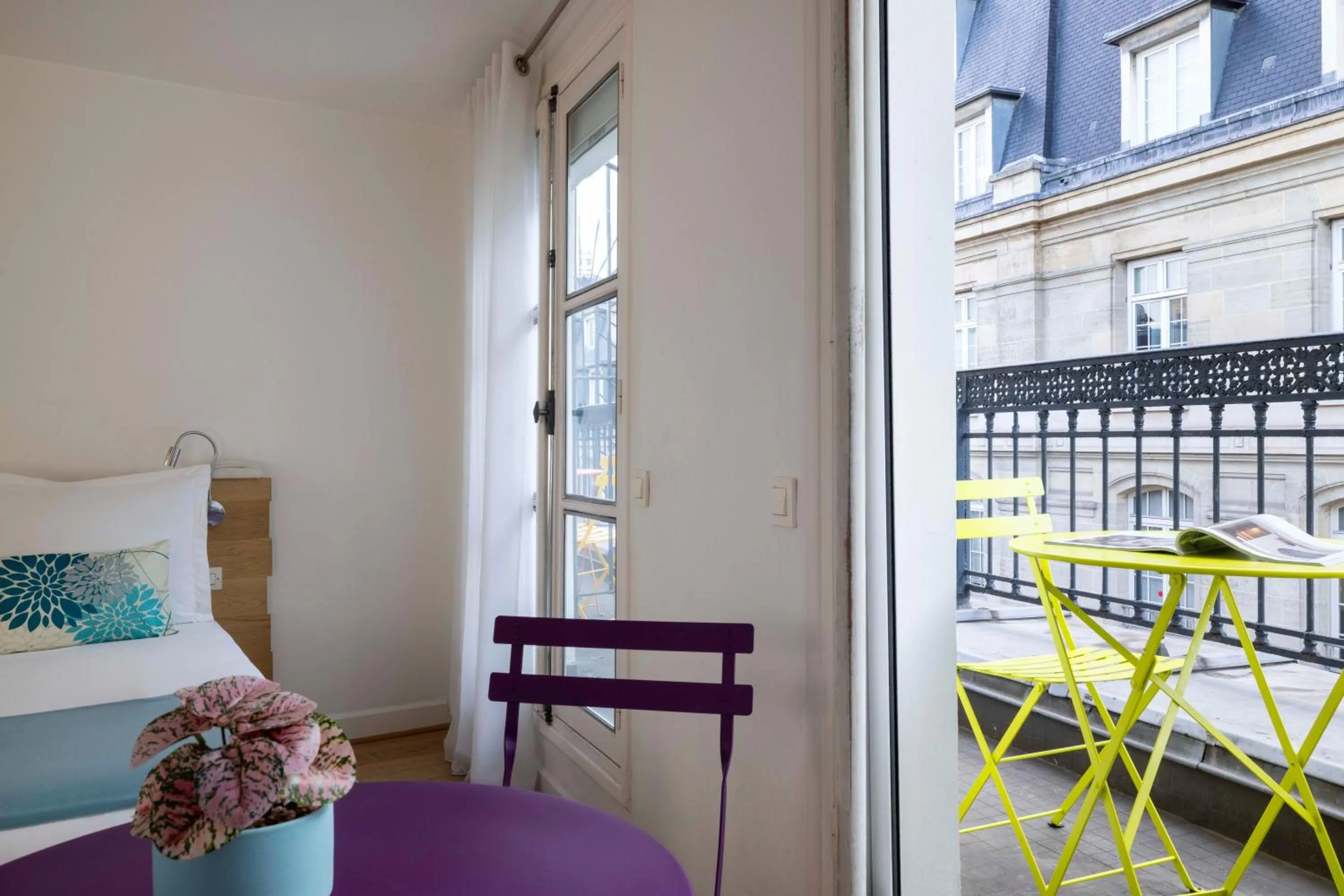 Bedroom in Grand Hotel du Calvados - Opera