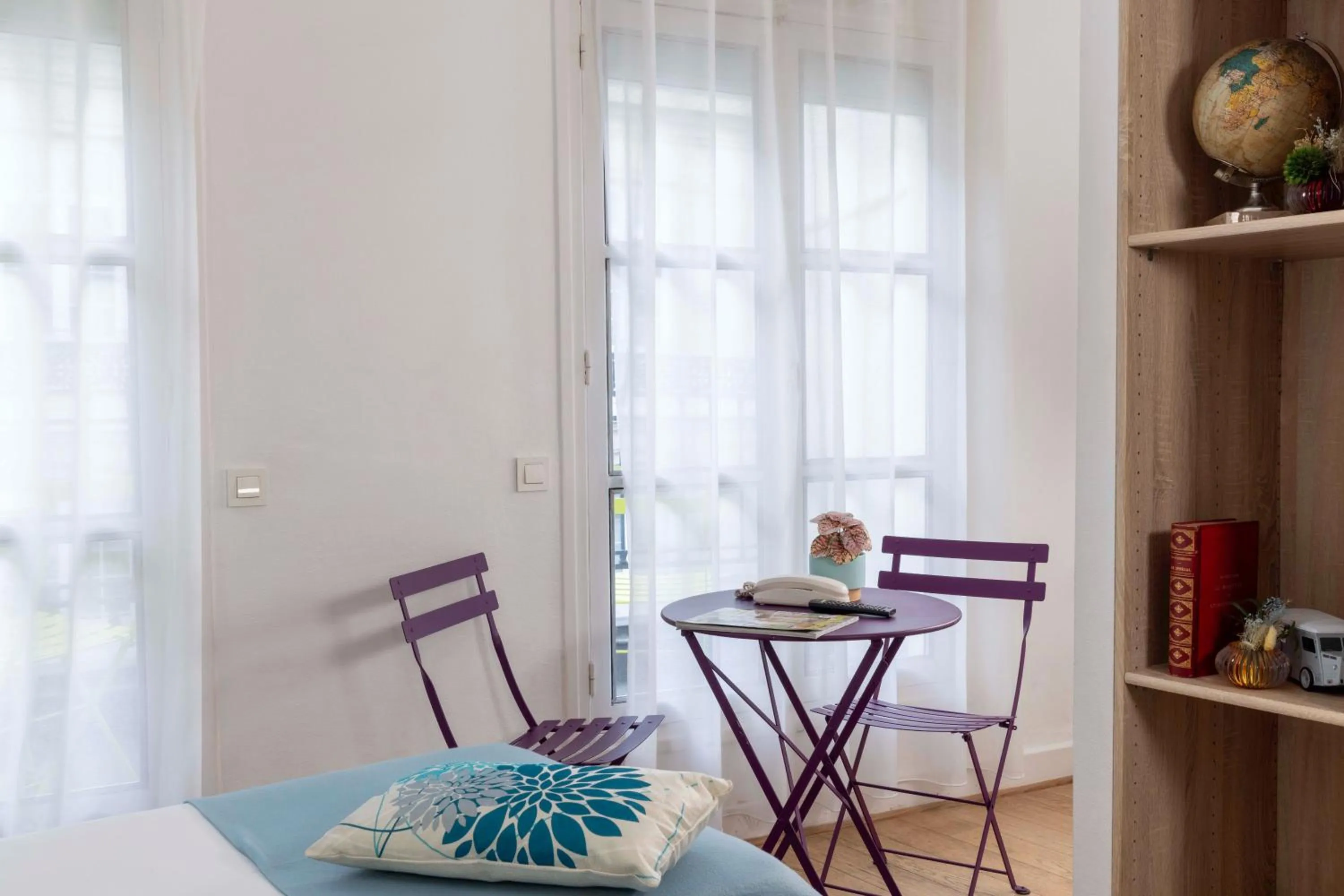 Bedroom in Grand Hotel du Calvados - Opera