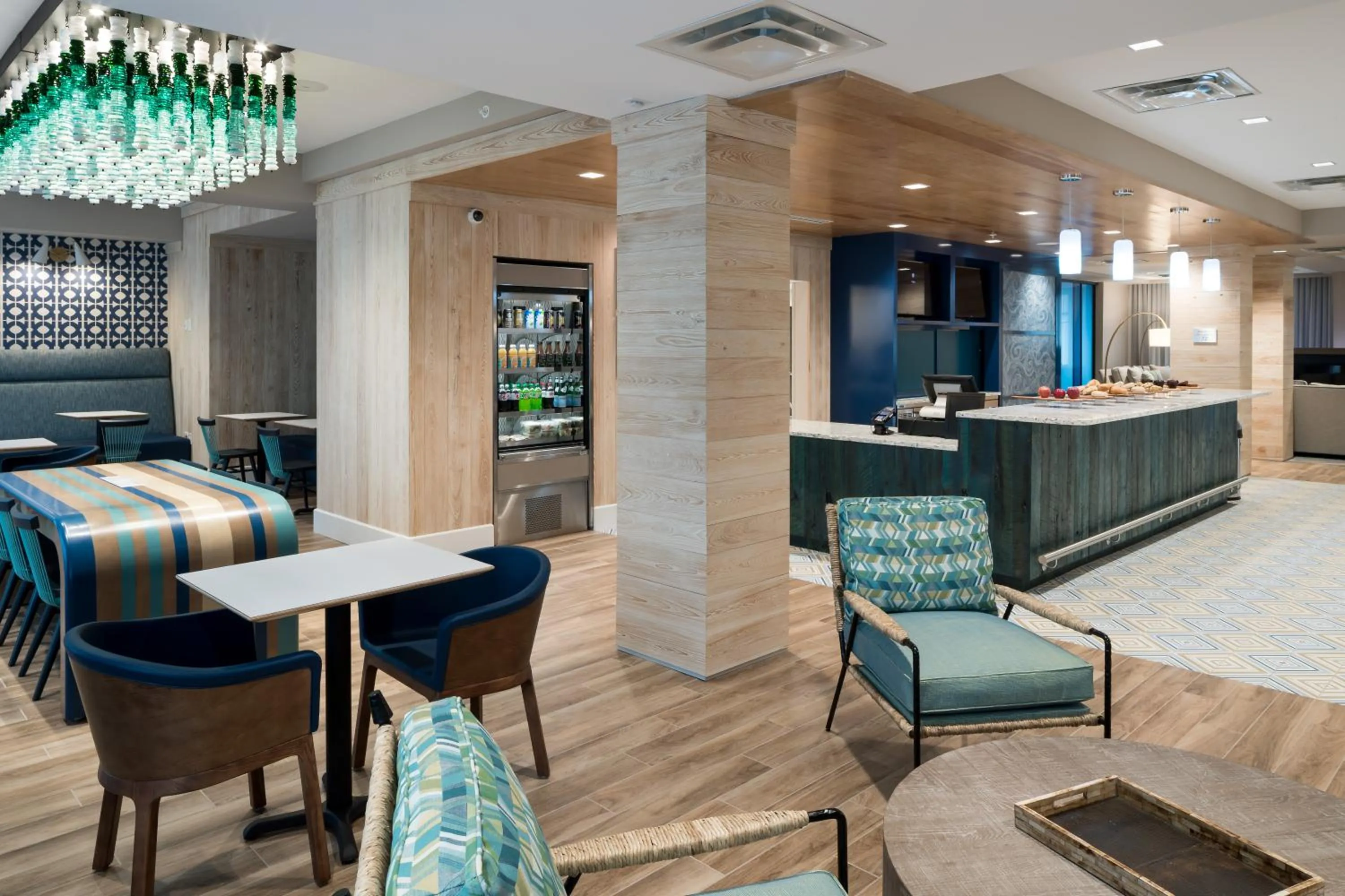 Restaurant/places to eat in Courtyard by Marriott Hilton Head Island