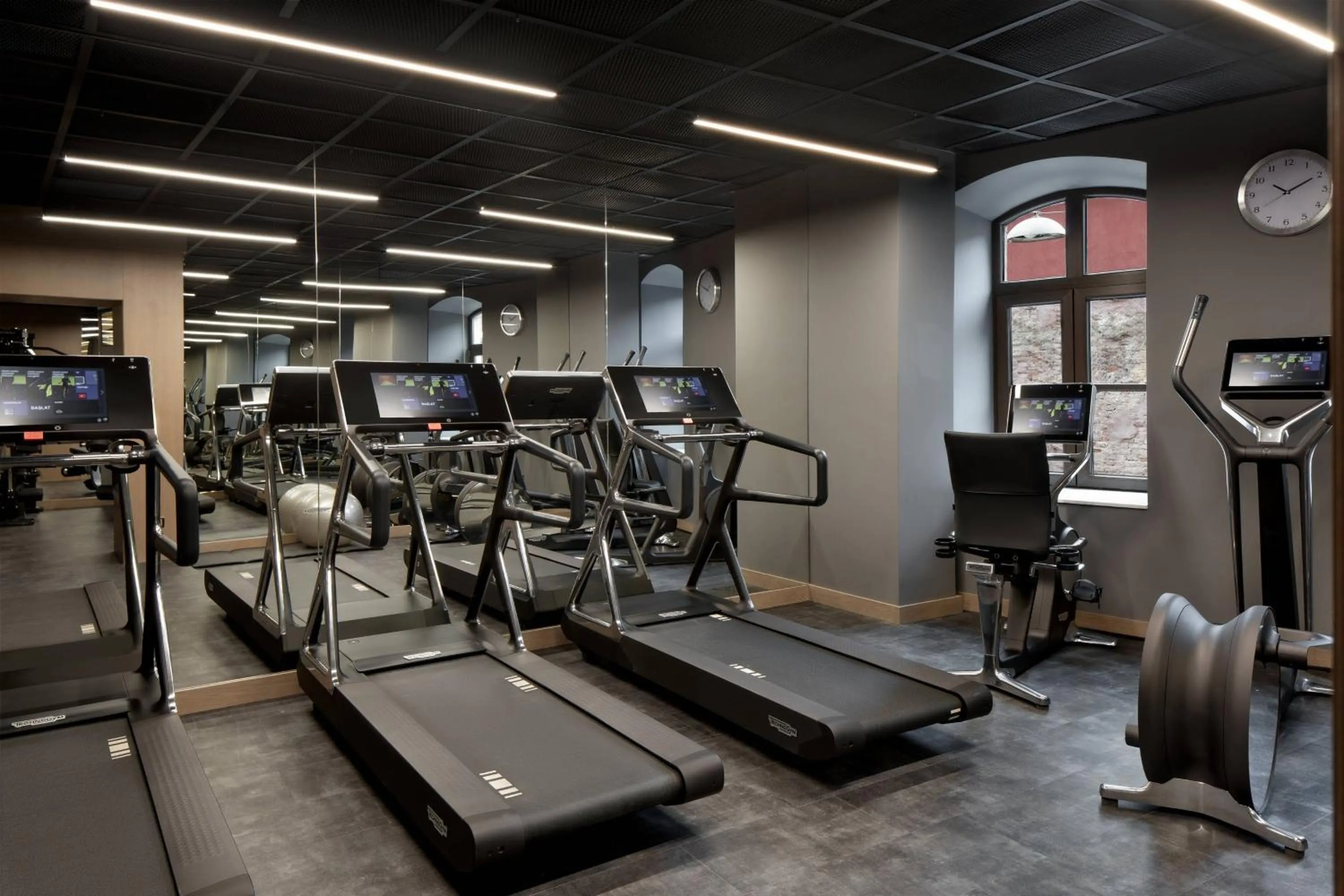 Fitness centre/facilities in JW Marriott Istanbul Bosphorus