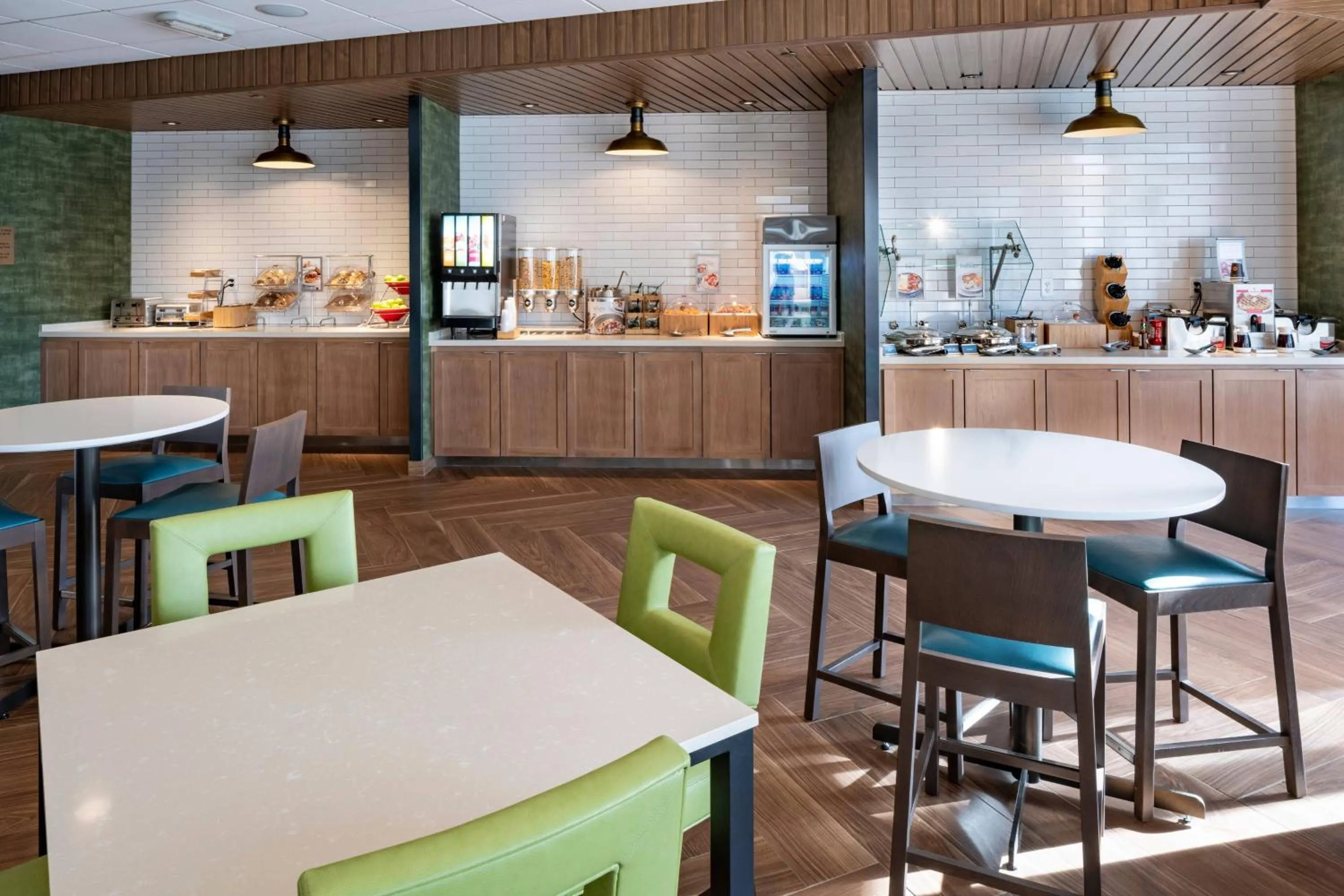 Breakfast in Fairfield Inn & Suites Las Vegas Northwest