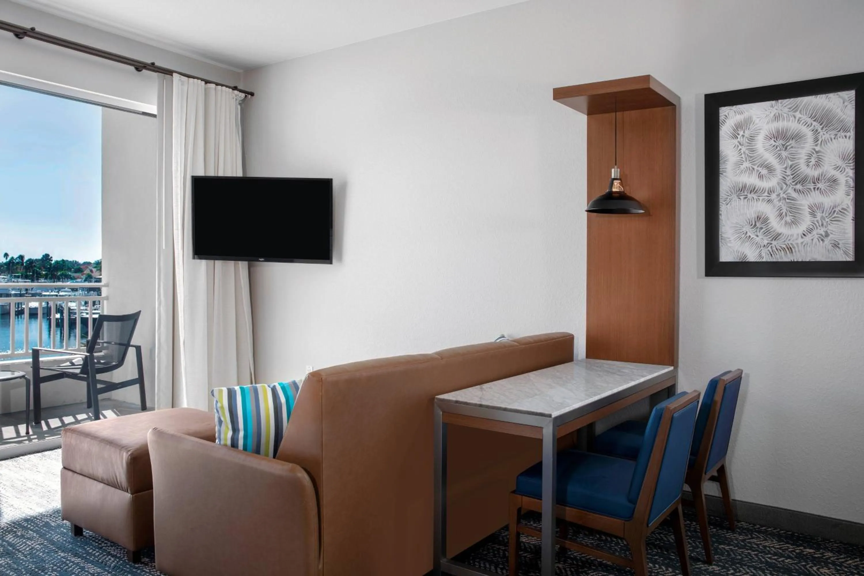 Living room in Residence Inn St. Petersburg Tierra Verde