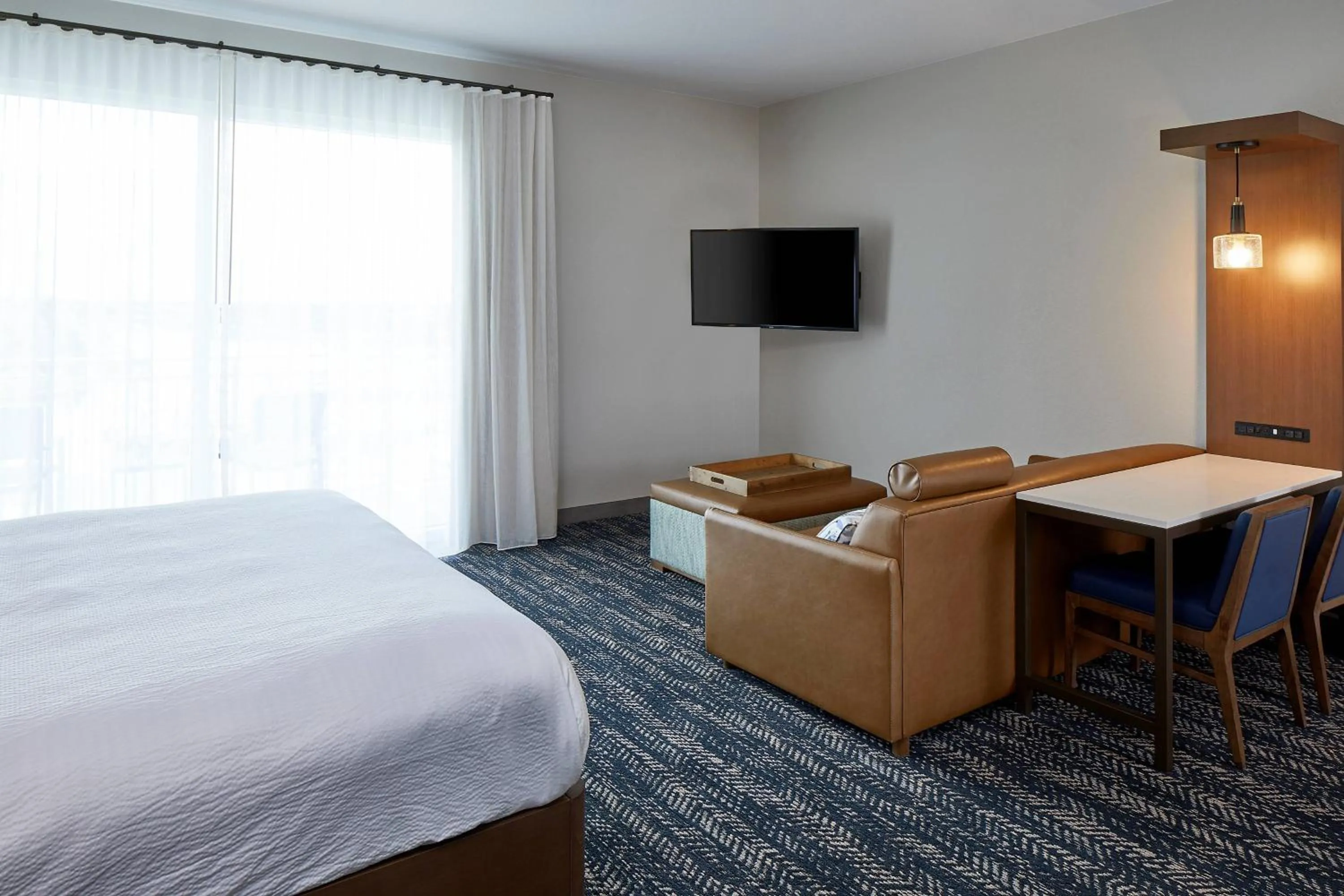 Photo of the whole room, Bed in Residence Inn St. Petersburg Tierra Verde