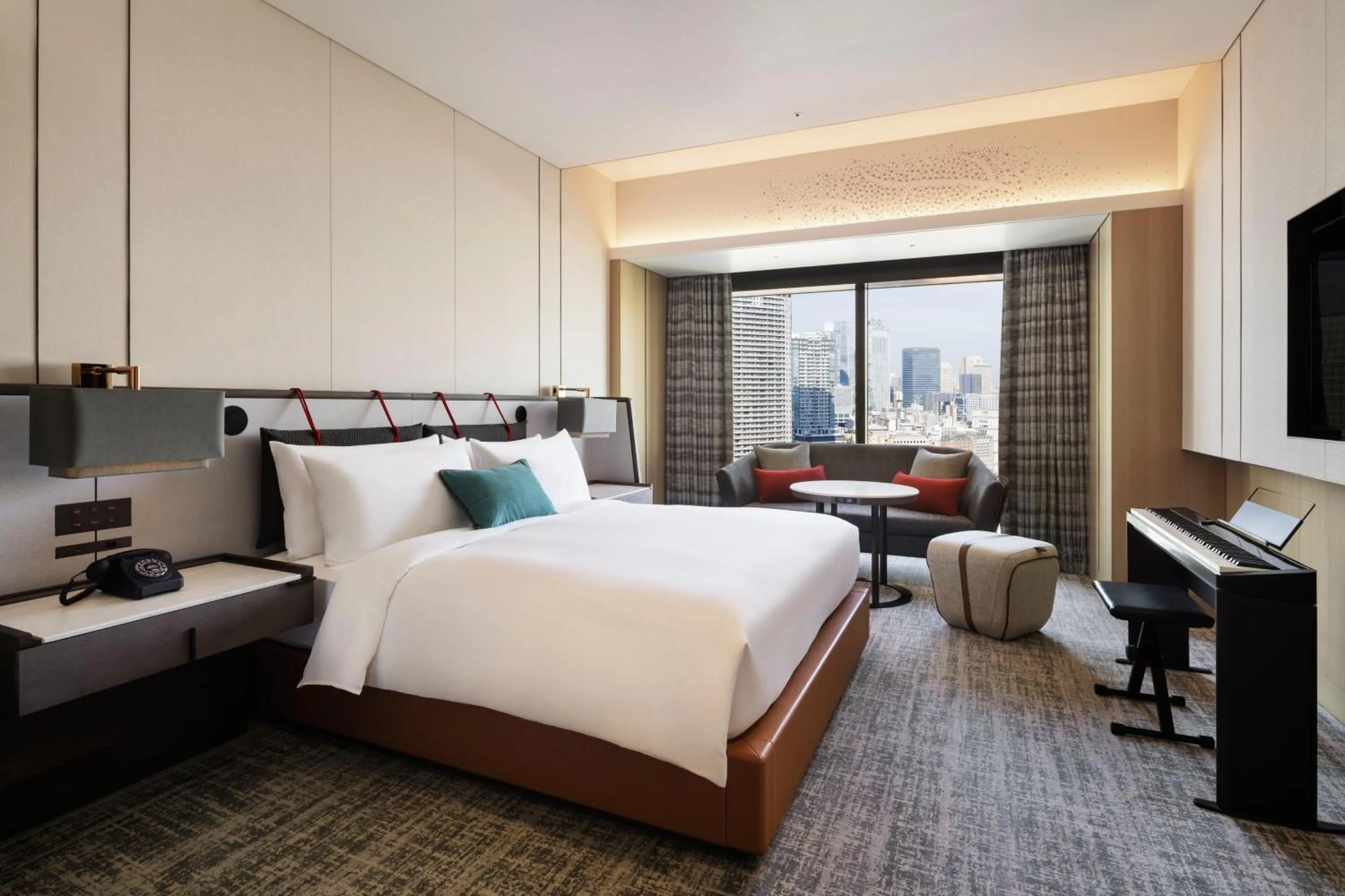 Photo of the whole room, Bed in mesm Tokyo, Autograph Collection