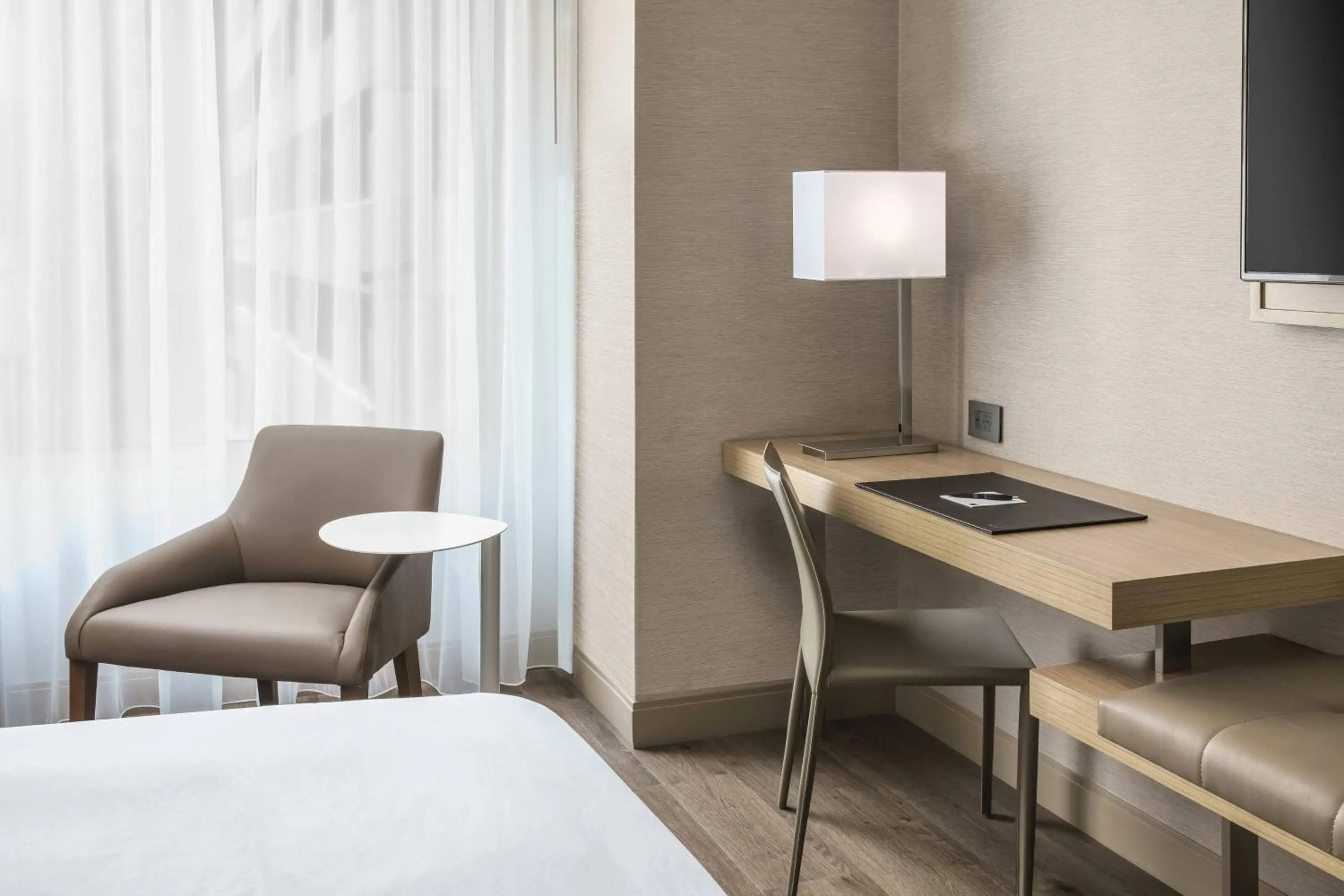 Photo of the whole room, Bed in AC Hotel by Marriott Washington DC Downtown