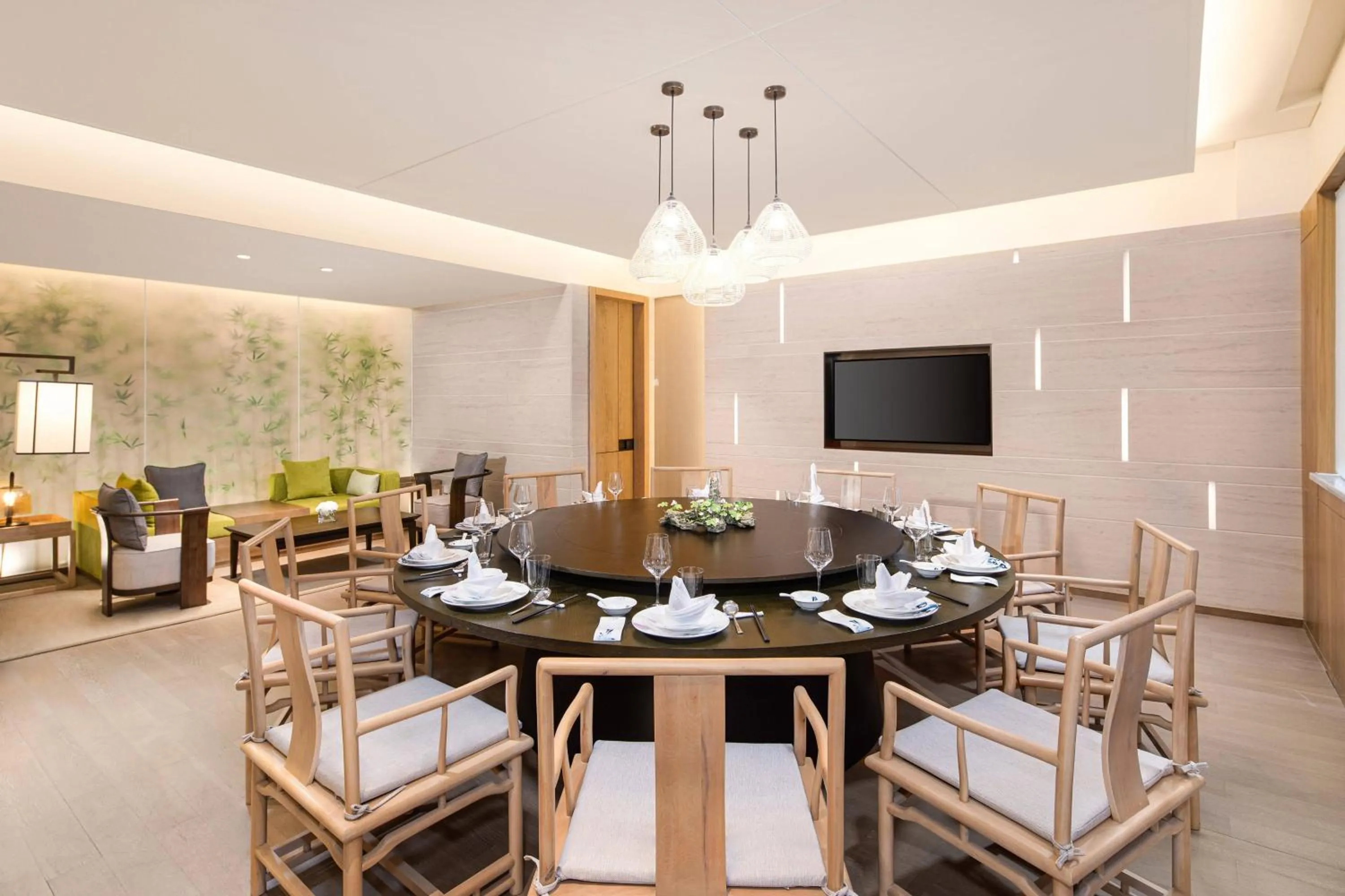 Restaurant/places to eat in Courtyard by Marriott Wuxi Lihu Lake