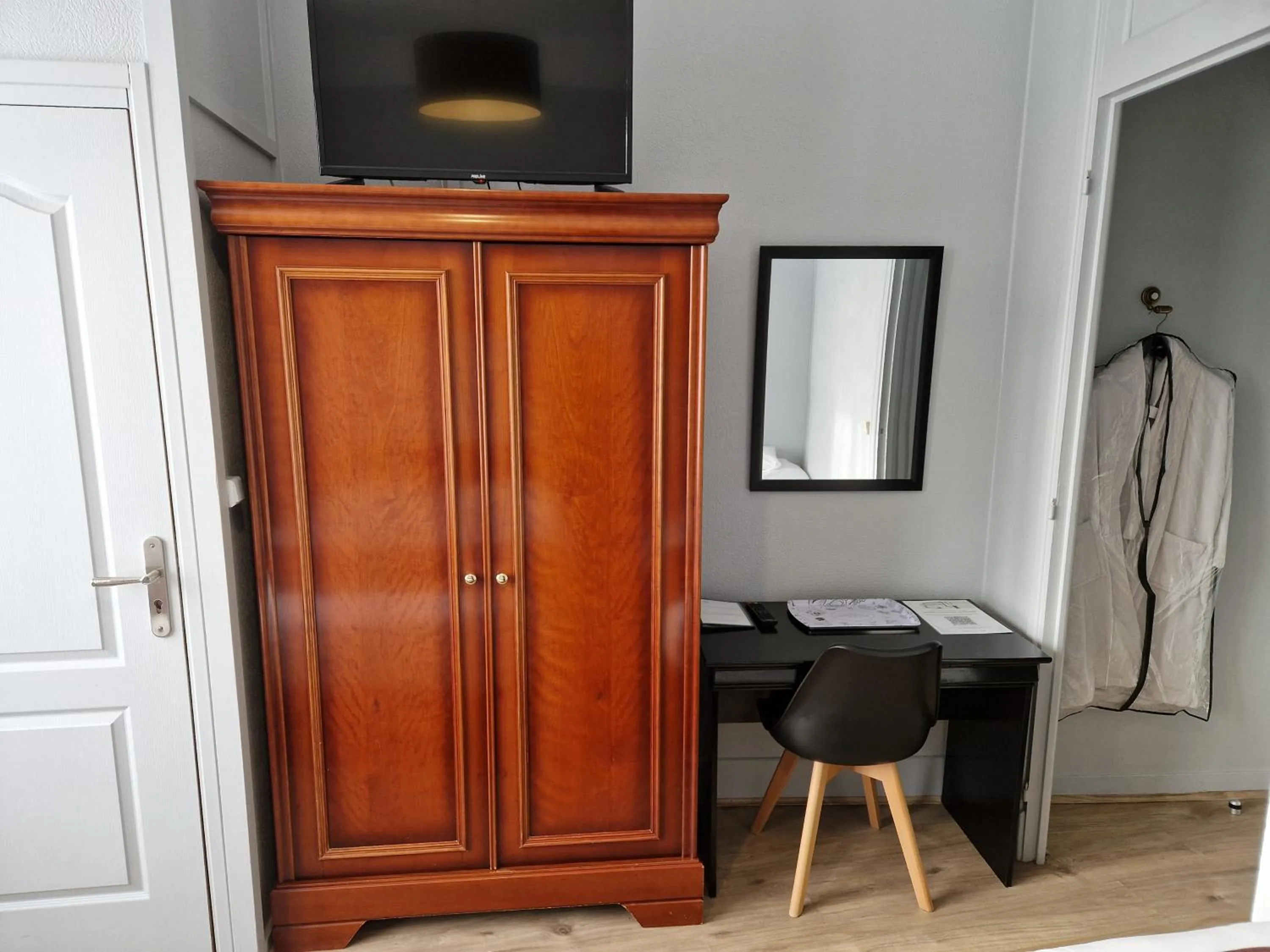 hair dresser in Hotel Le Splendid