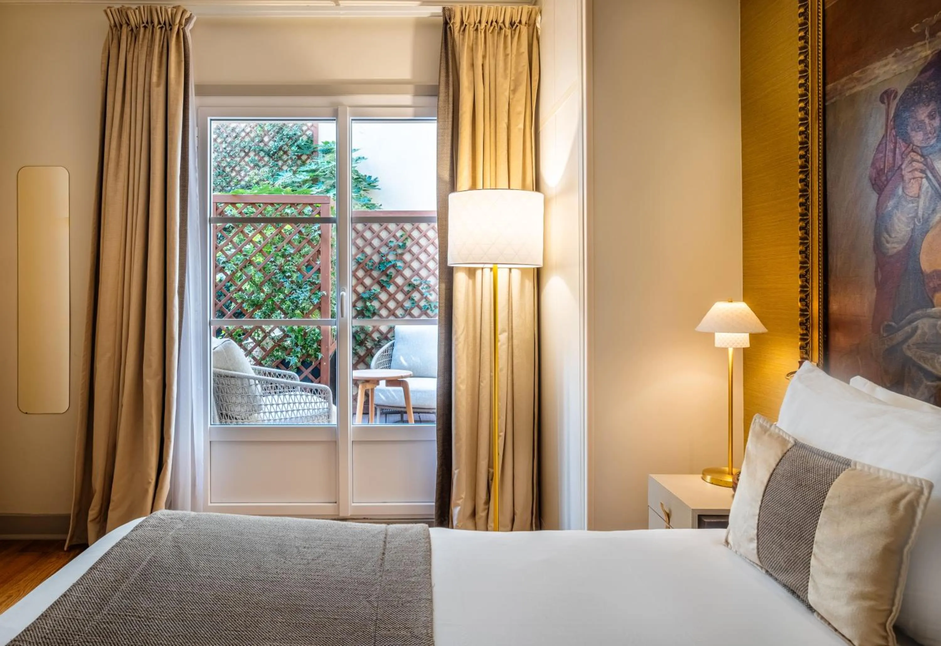 Bedroom, Bed in Hôtel Le Walt by Inwood Hotels