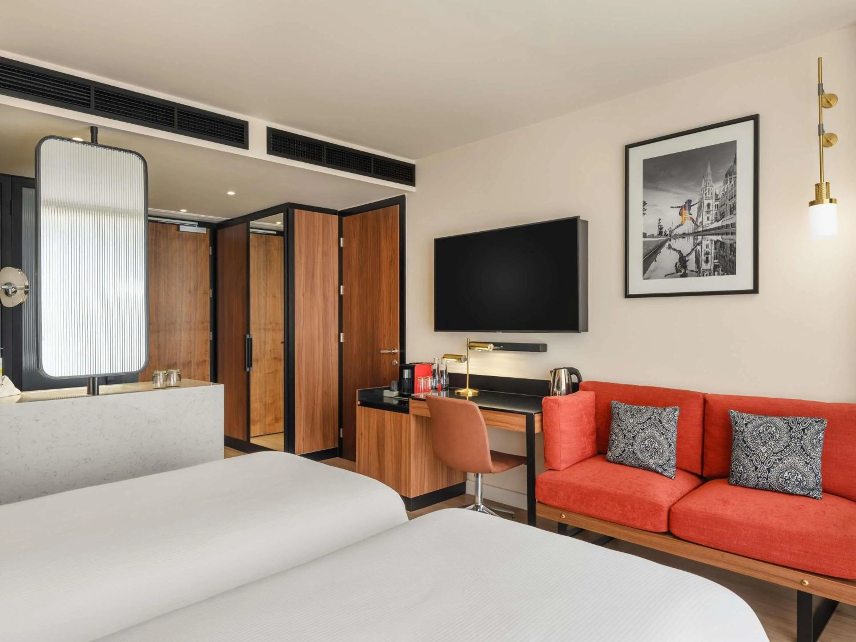 Bedroom, Bed in Pullman Budapest