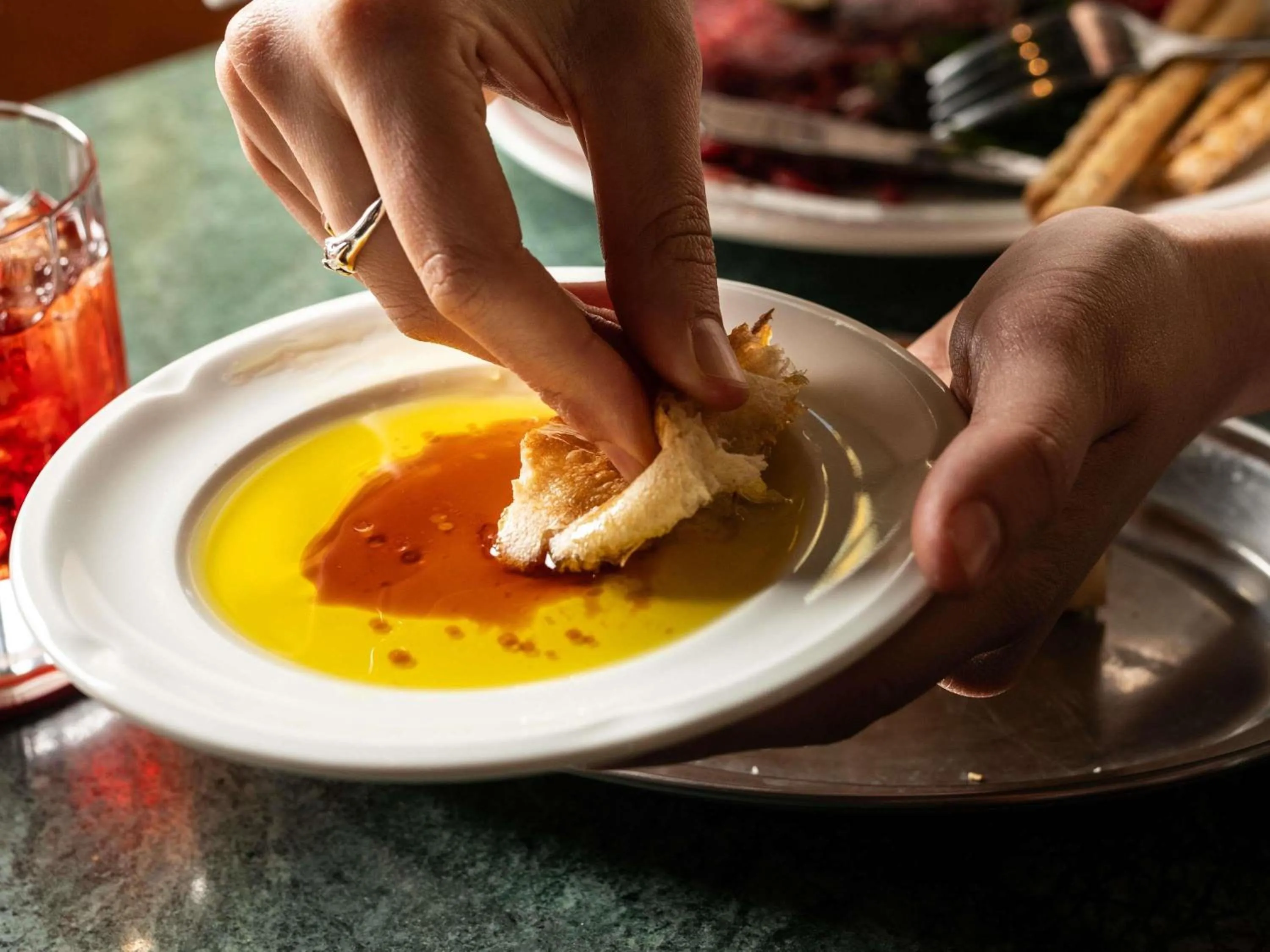 Restaurant/places to eat in Pullman Budapest