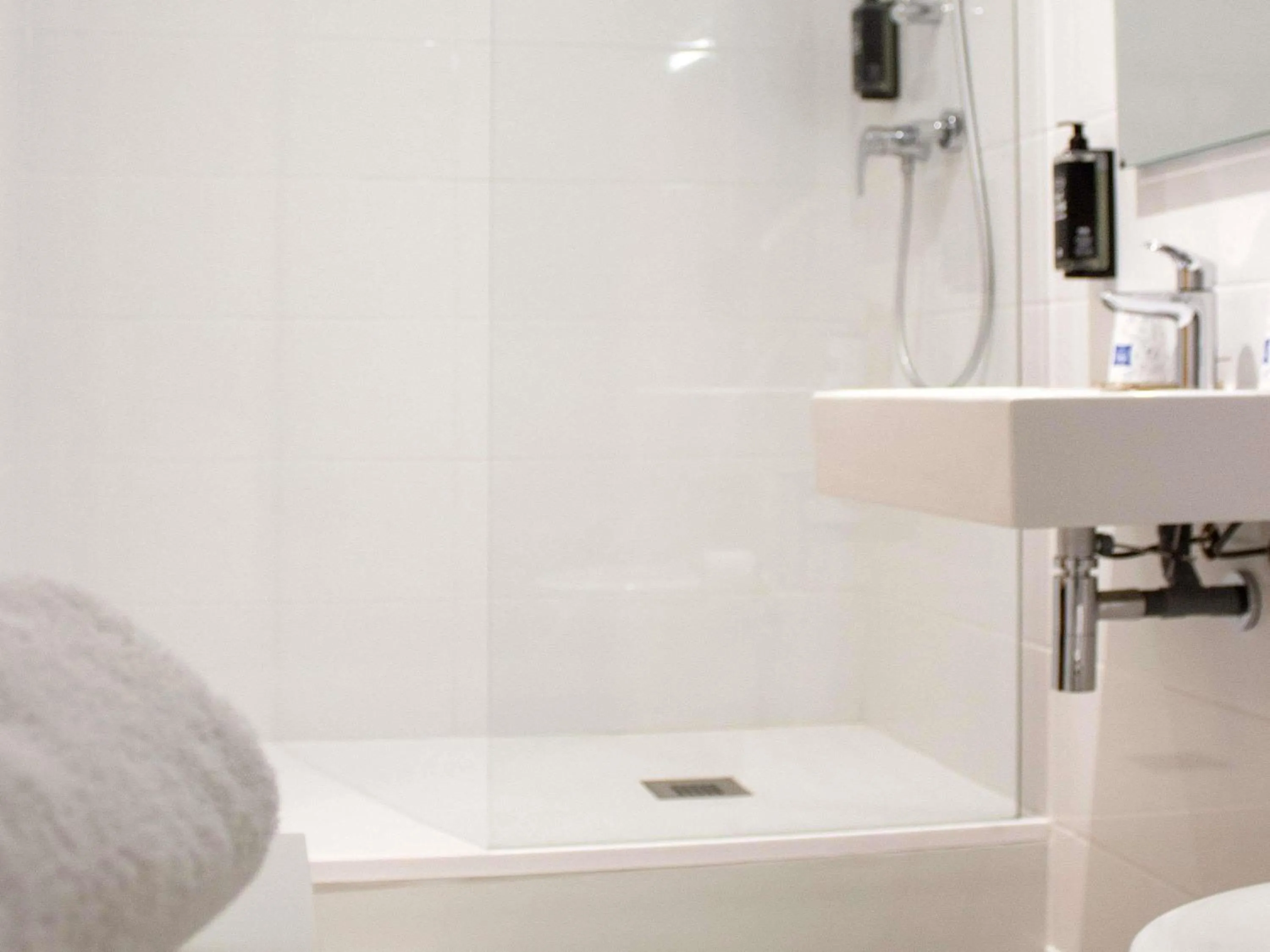 Bedroom in ibis budget Lunel Porte de Camargue