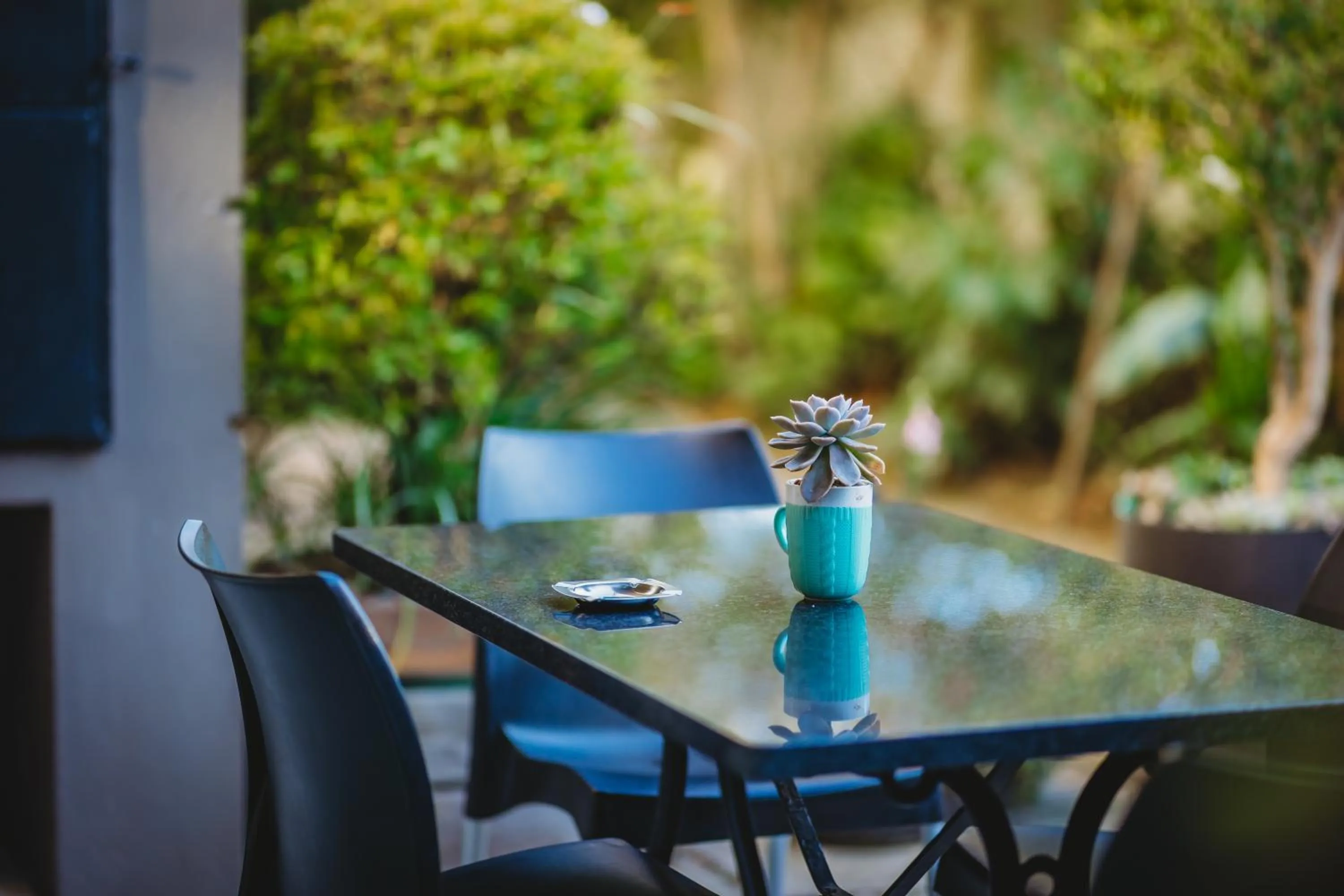 Dining area in 17onWellington Apartments