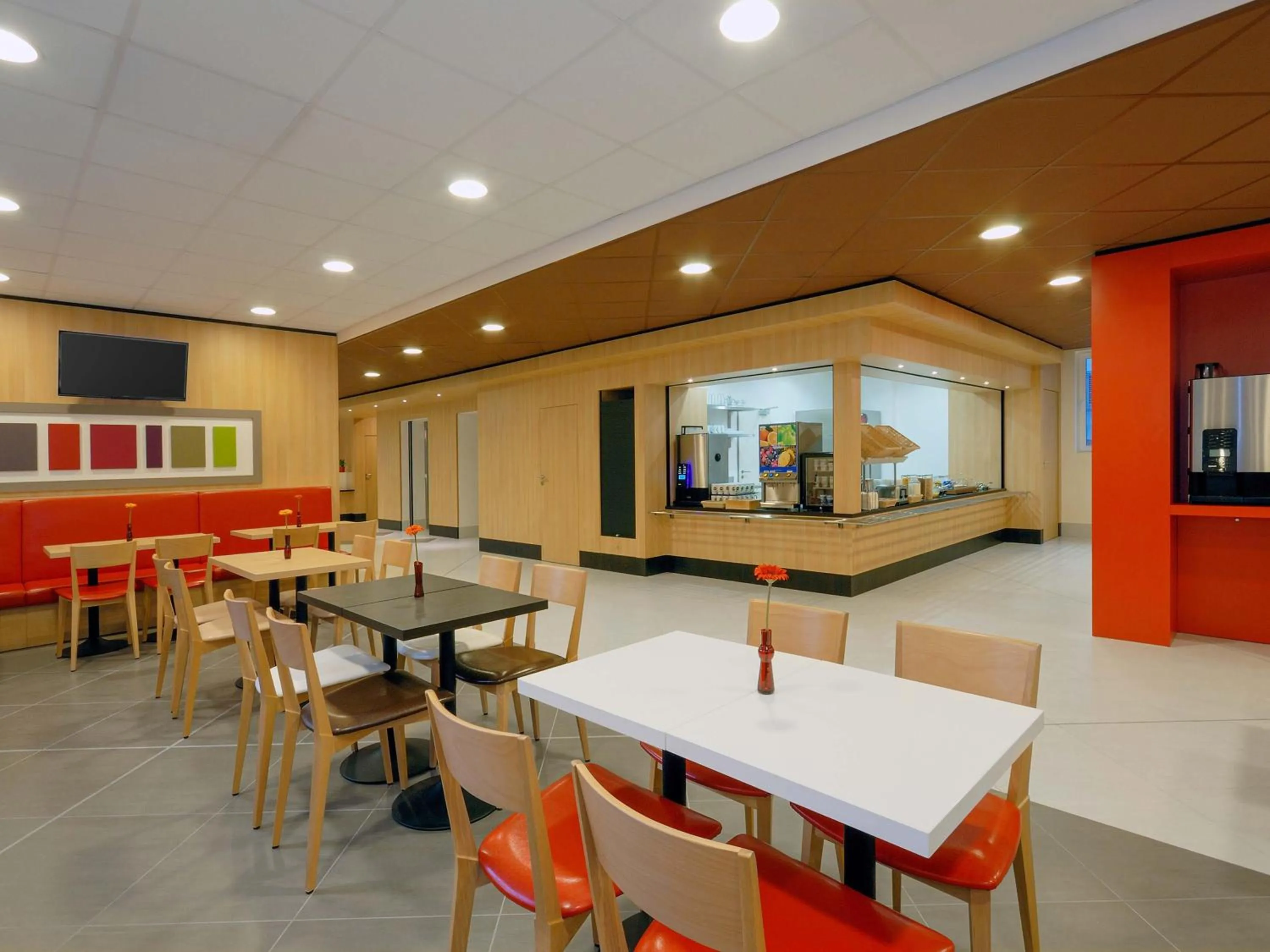 Restaurant/places to eat in B&B Hotel Prague City