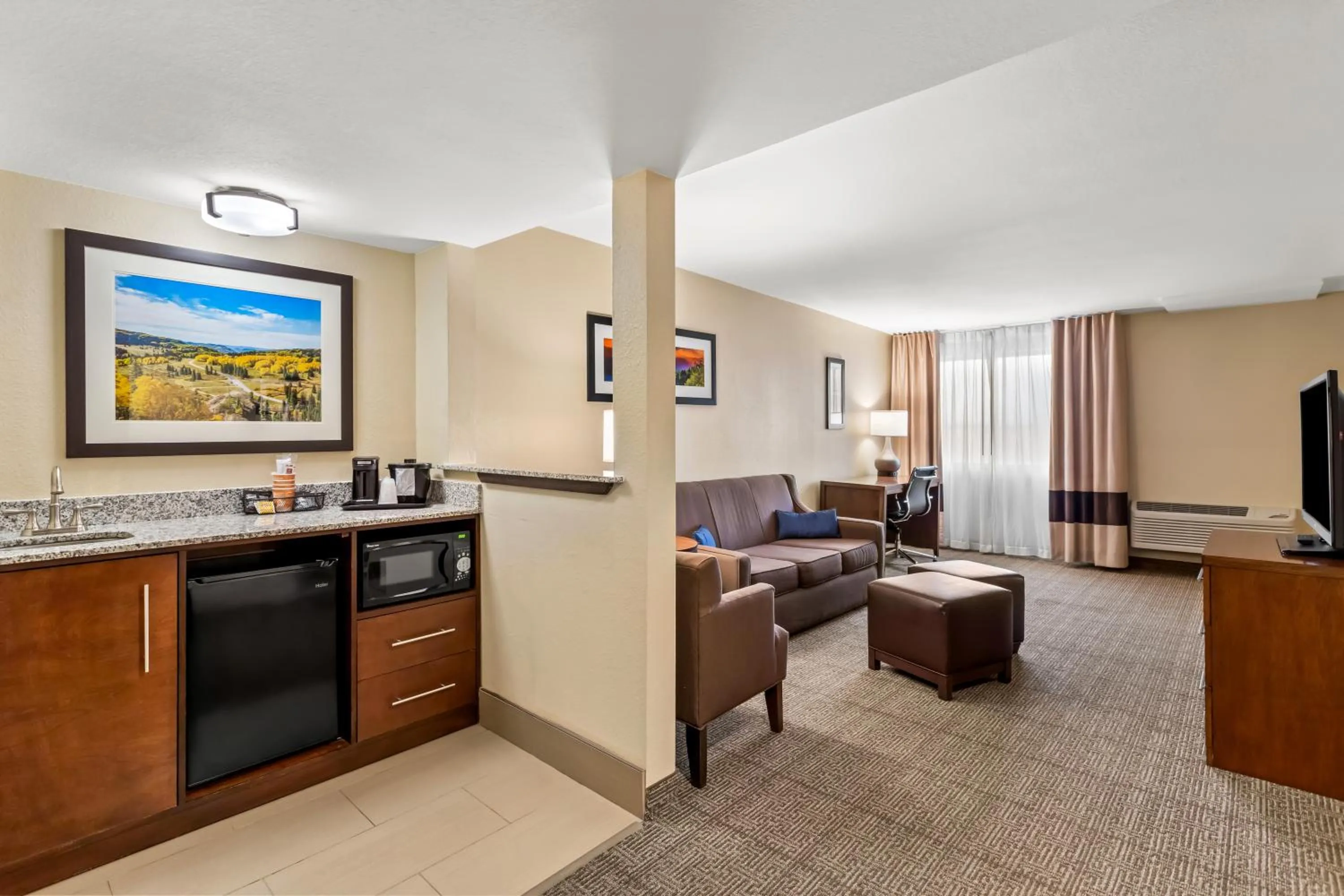 Living room in Comfort Inn & Suites Albuquerque Downtown