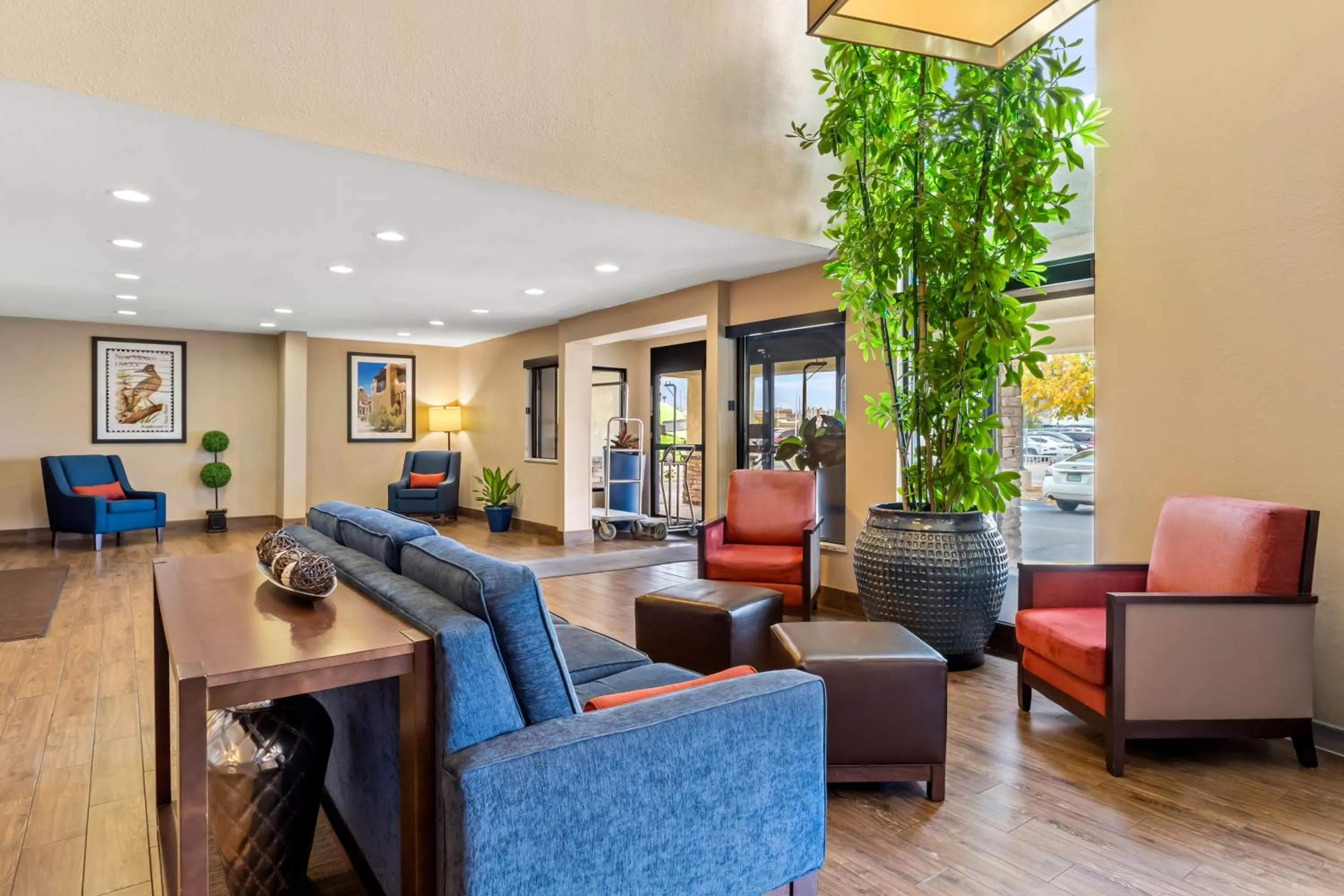 Lobby or reception in Comfort Inn & Suites Albuquerque Downtown