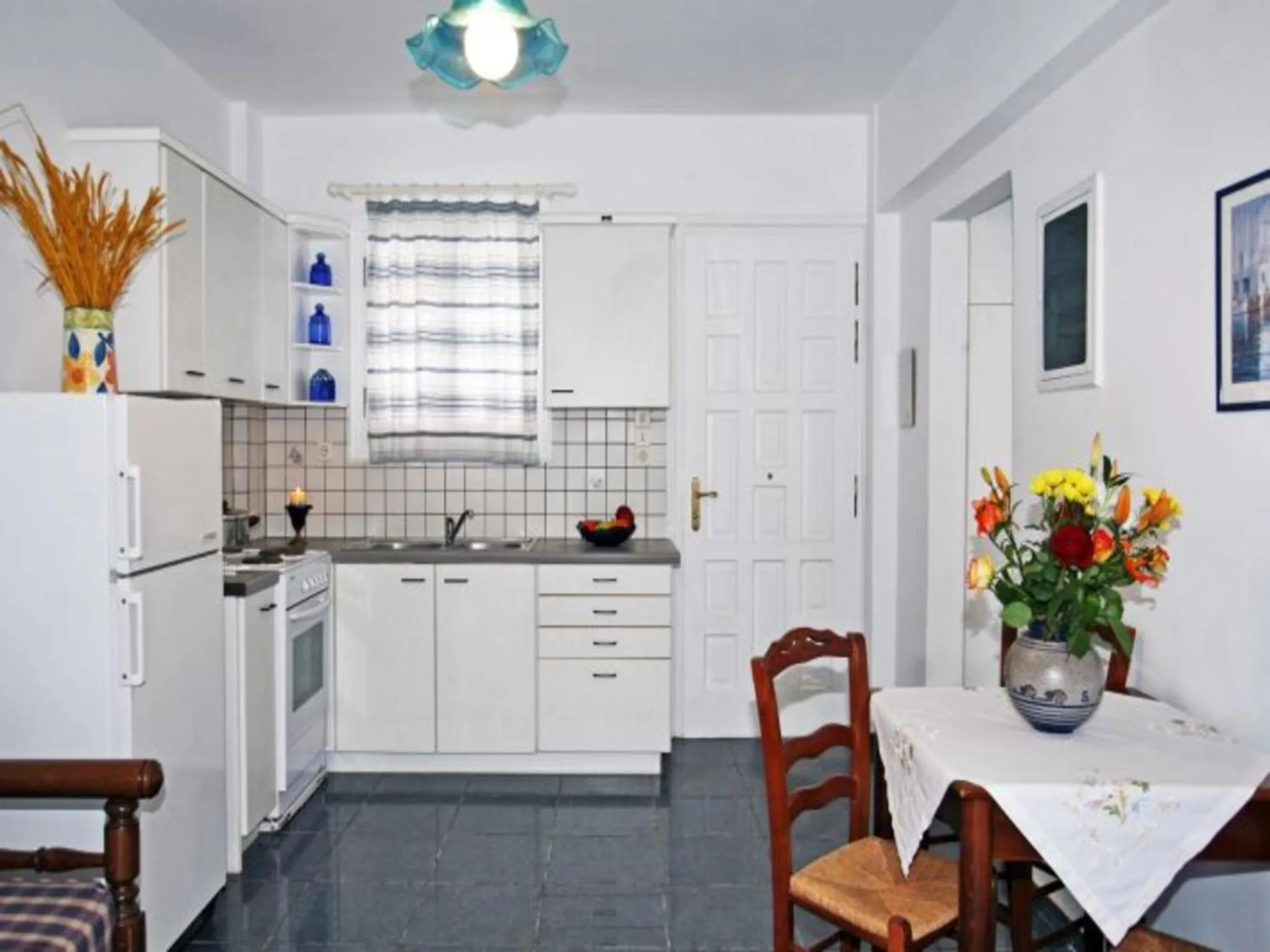 Coffee/tea facilities in Erato Apartments