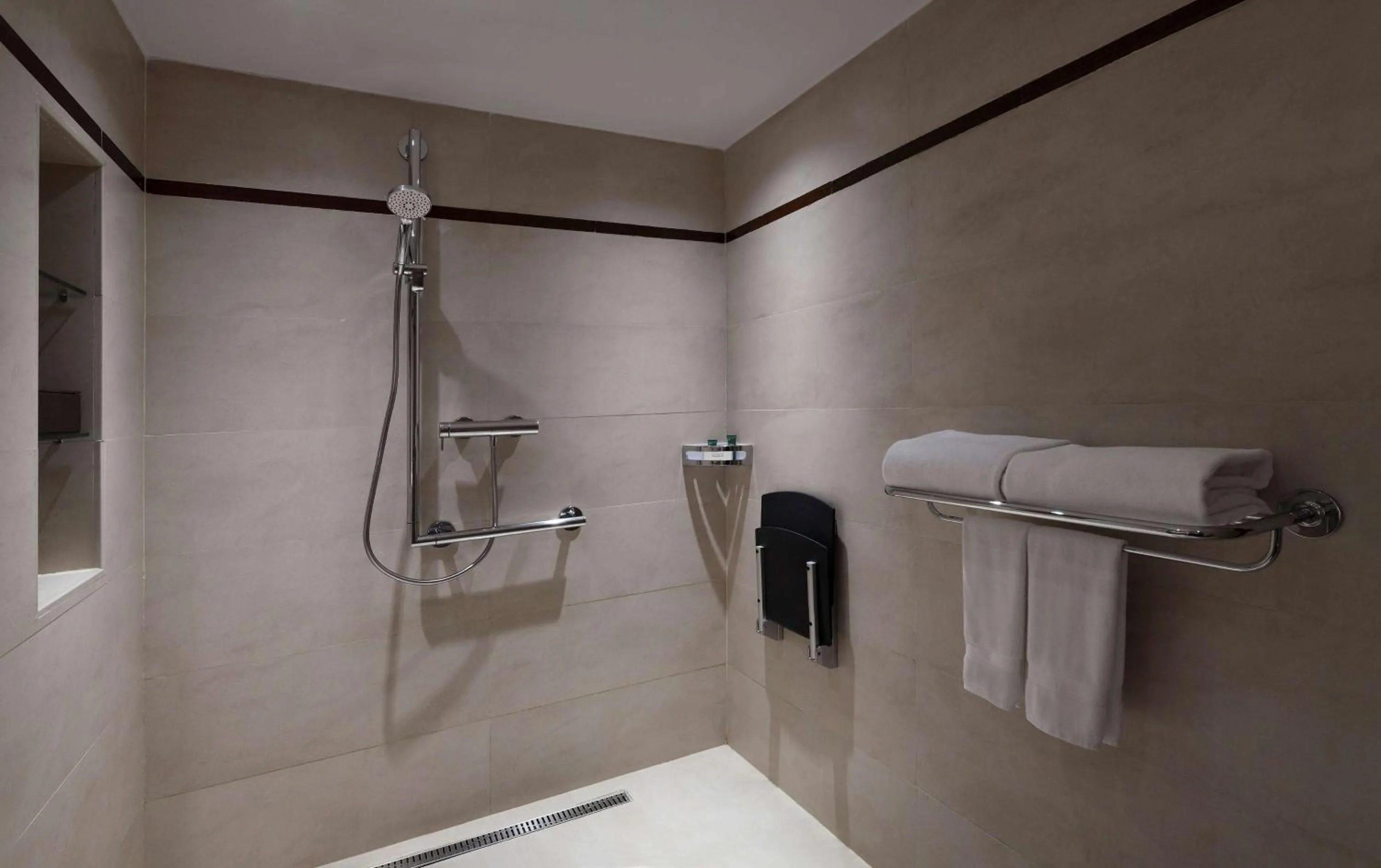 Toilet in Hilton Bangalore Embassy GolfLinks