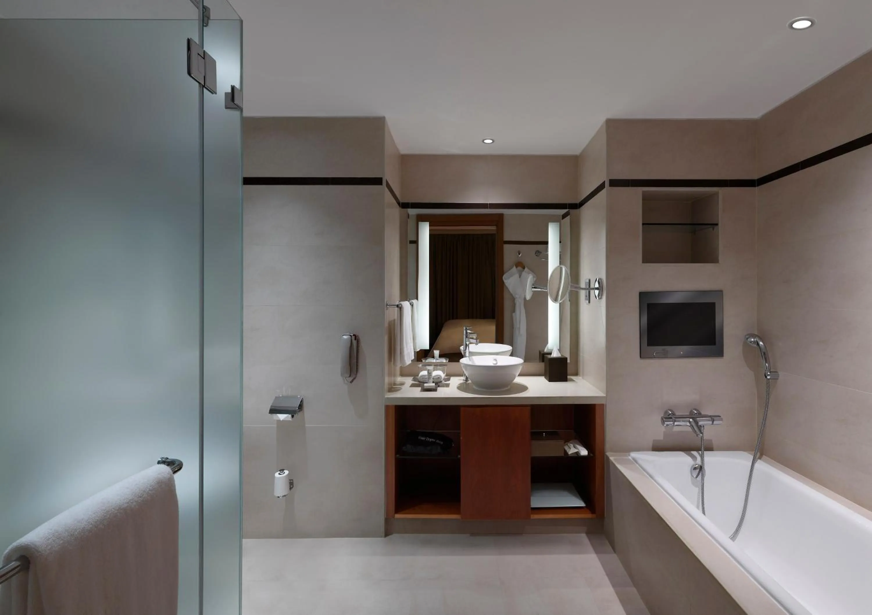 Shower in Hilton Bangalore Embassy GolfLinks