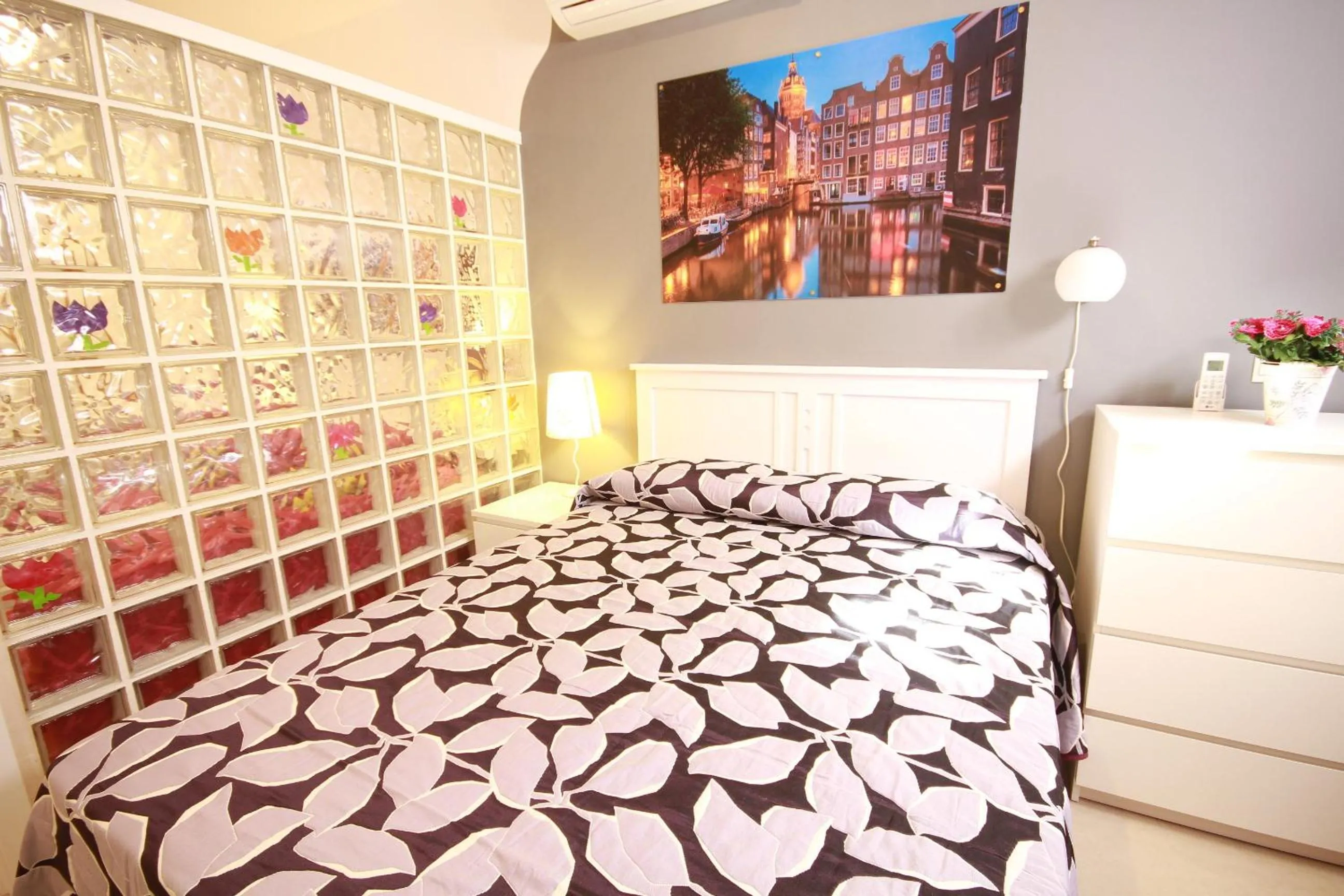 Bedroom, Bed in Apartamentos El Templo Suites