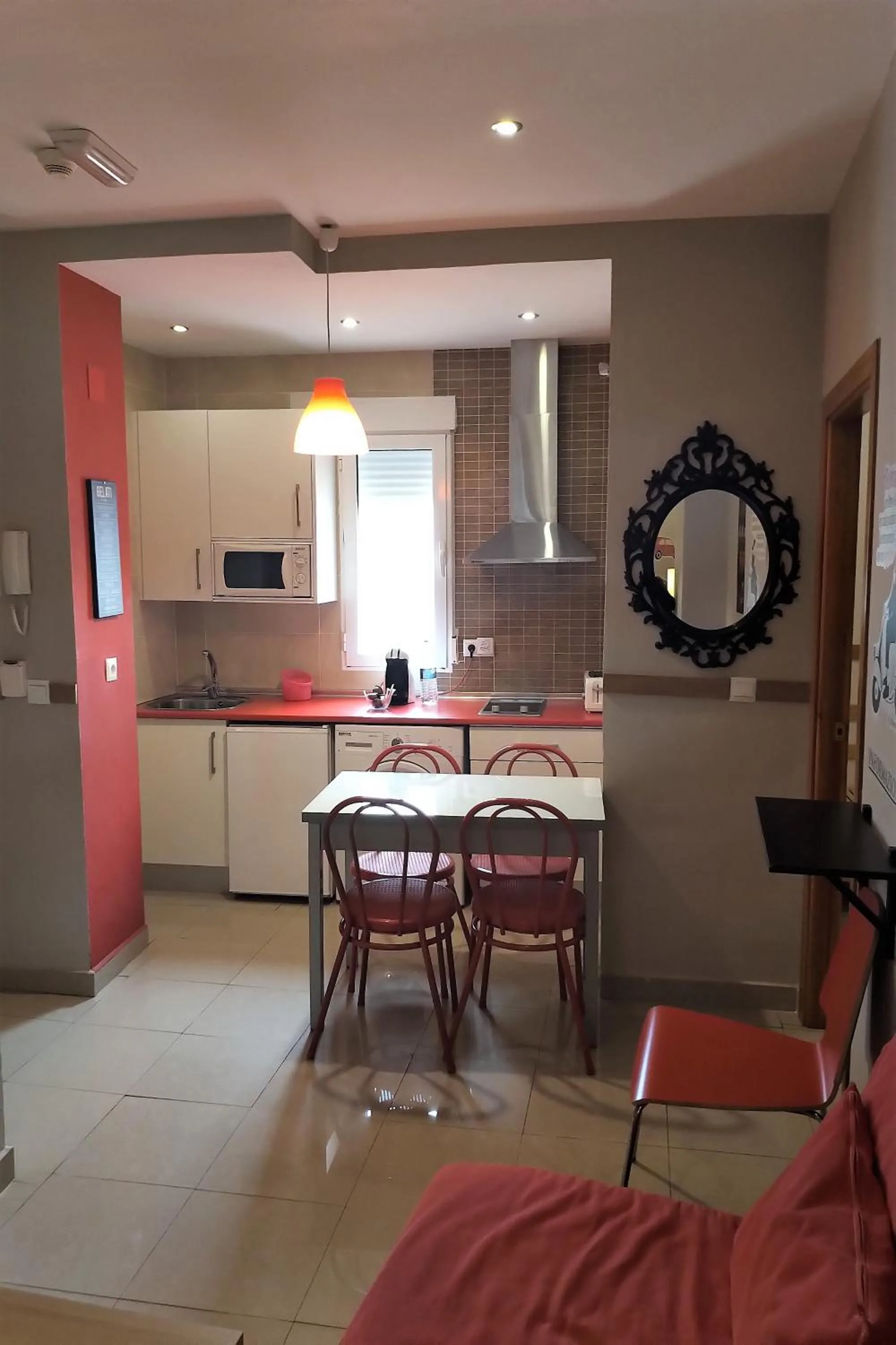 Kitchen or kitchenette in Apartamentos El Templo Suites