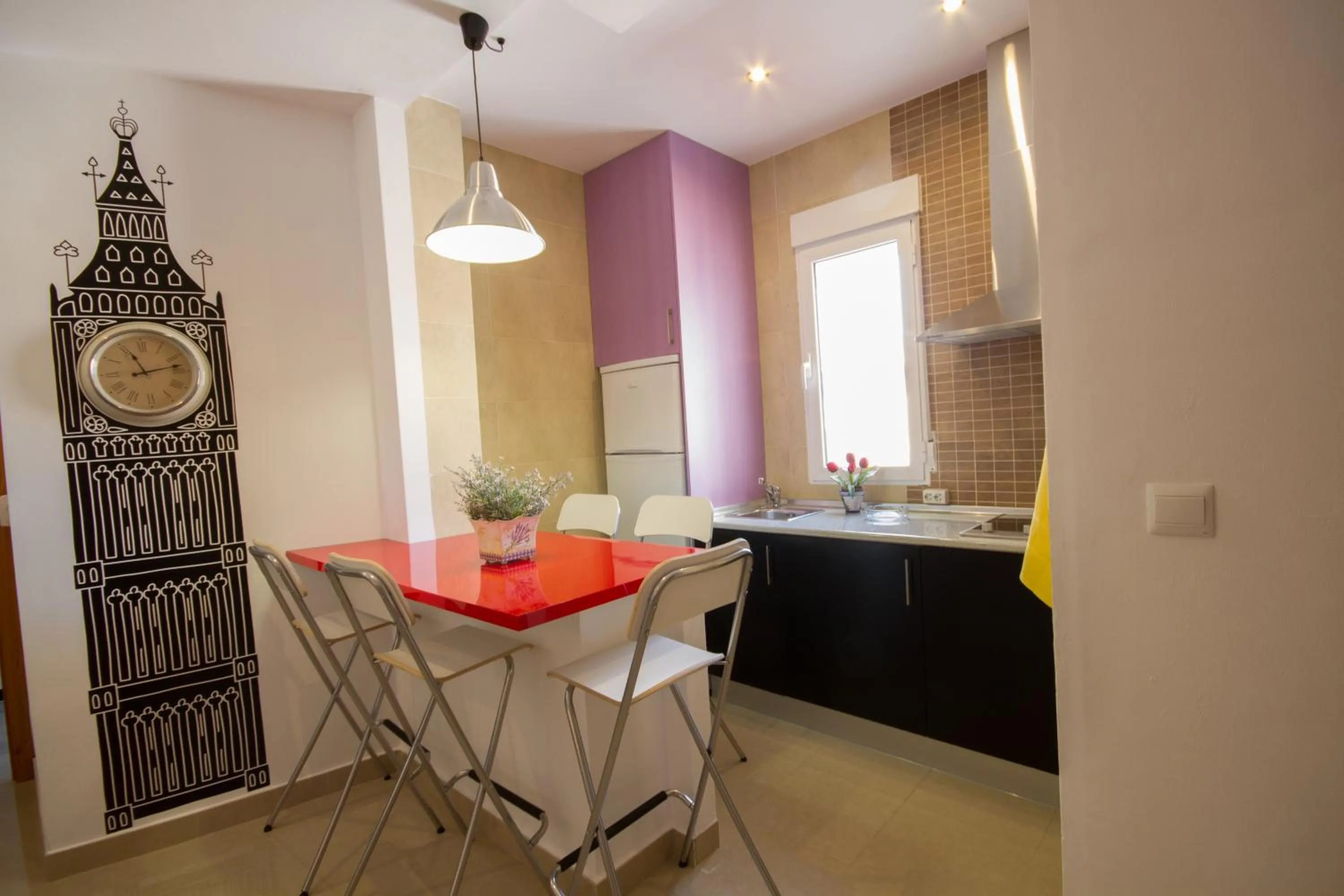 Kitchen or kitchenette in Apartamentos El Templo Suites