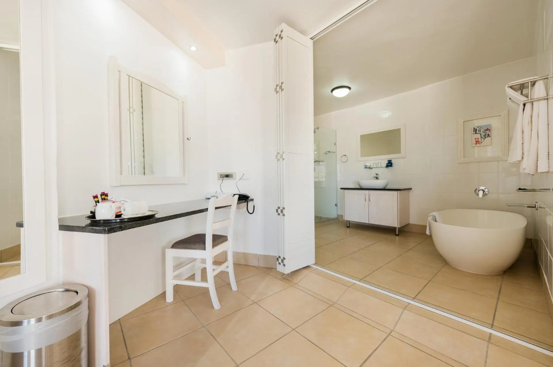 Shower in Club Mykonos Langebaan