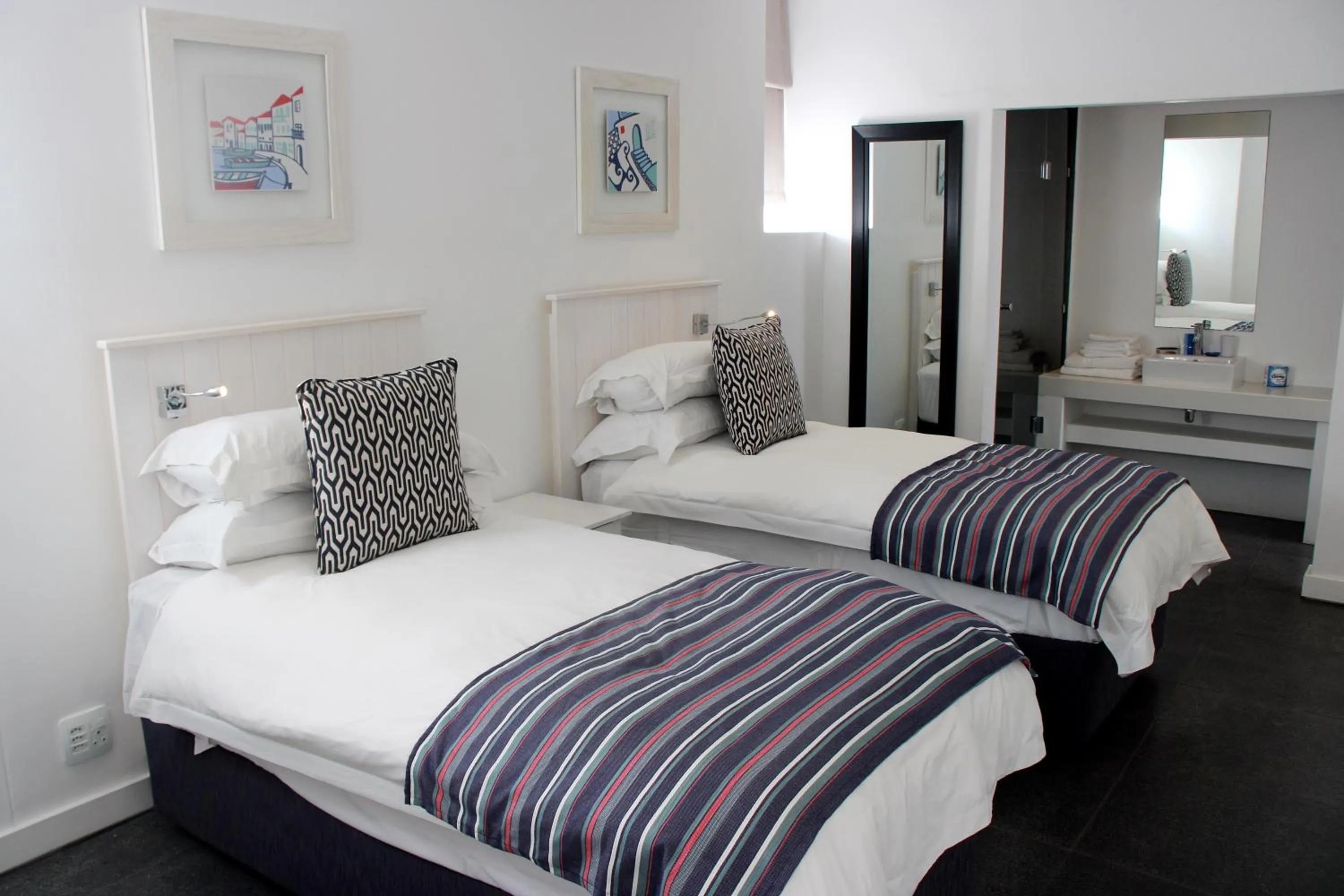 Bed in Club Mykonos Langebaan