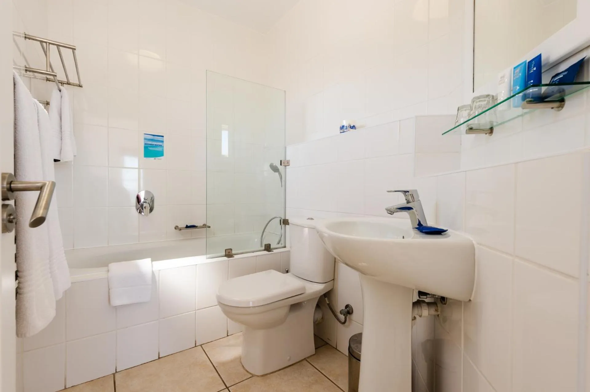 Shower in Club Mykonos Langebaan