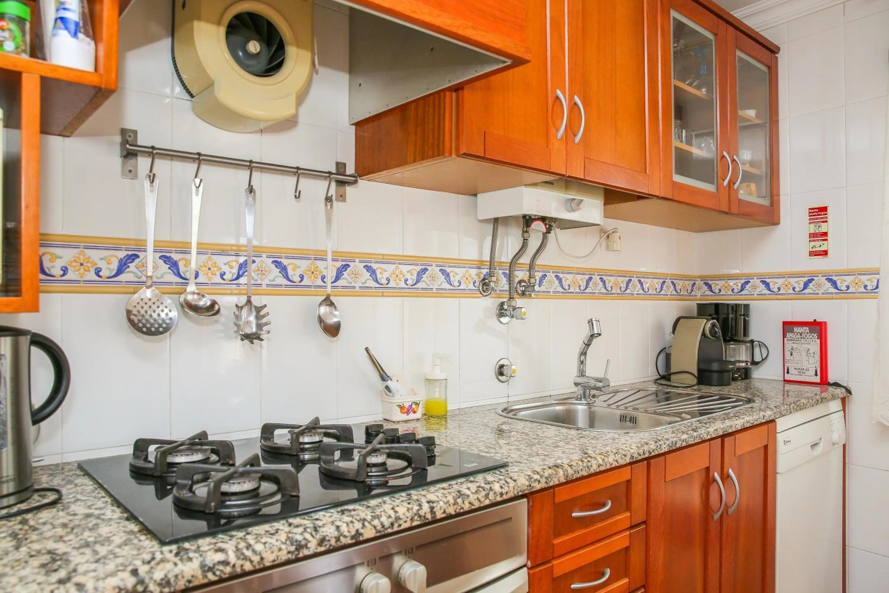 Kitchen or kitchenette in Pata da Gaivota Boutique House