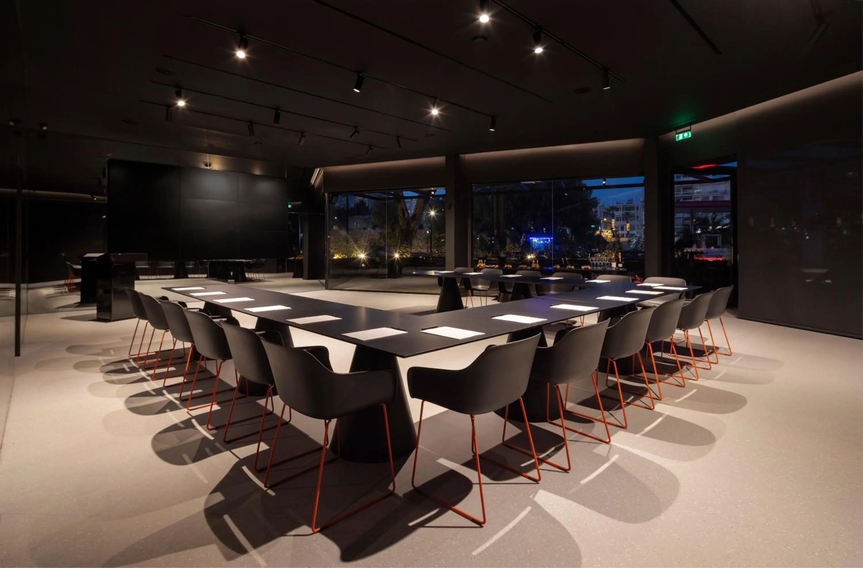 Restaurant/places to eat in MAP Boutique Hotel