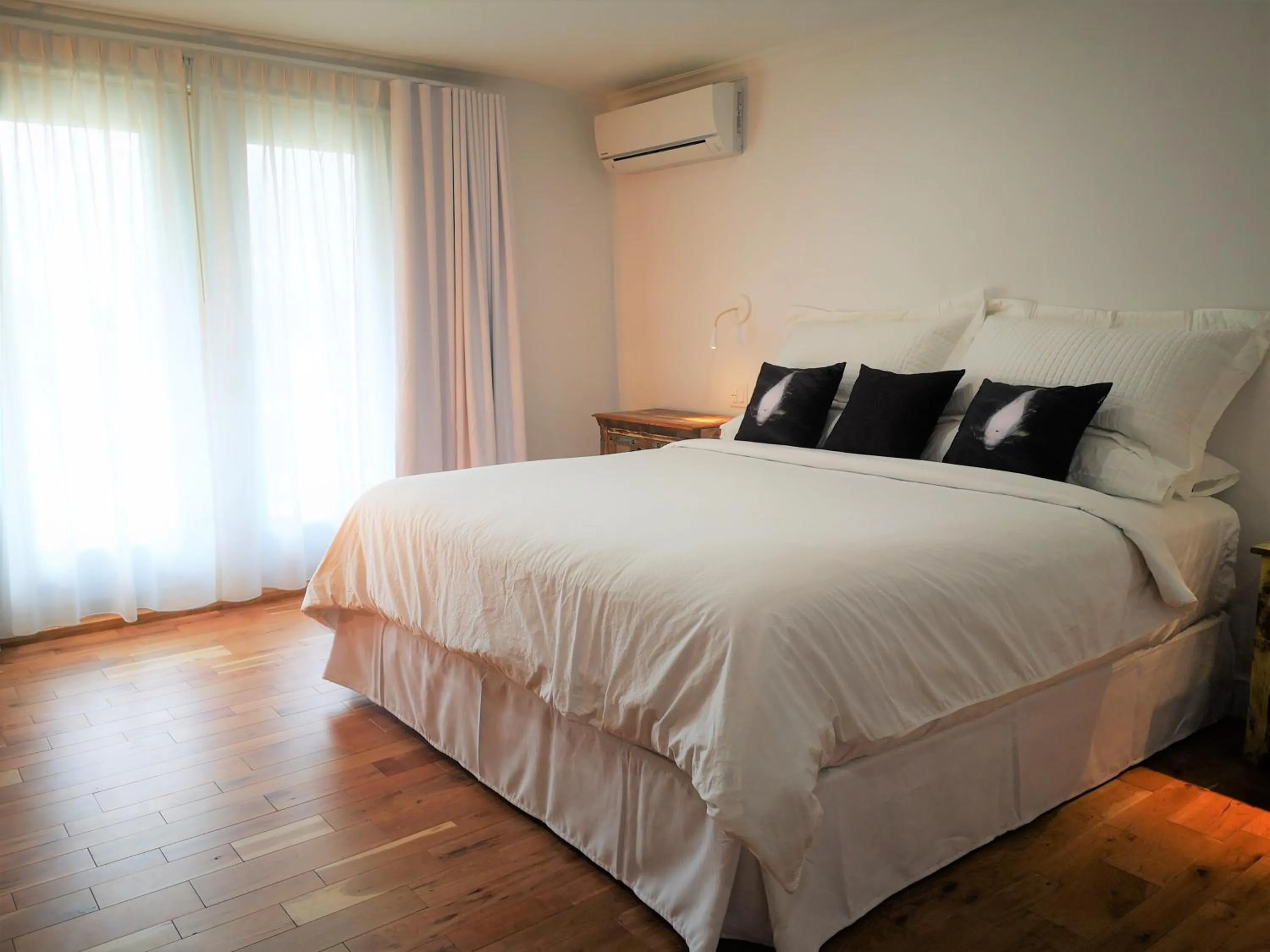 Bed in Au Cachalot Caché le gîte hôtel