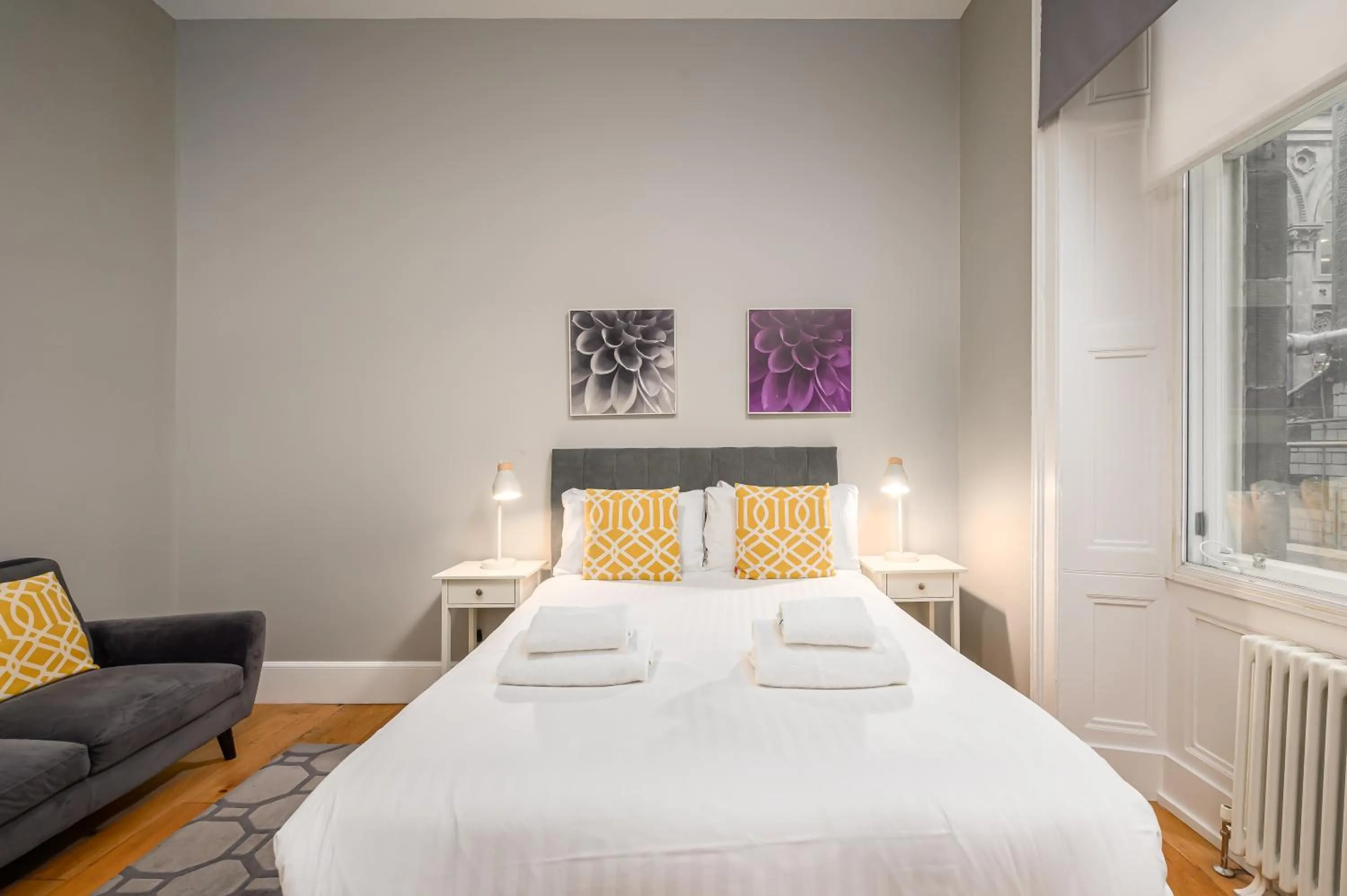 Bed in Destiny Scotland - St Andrew Square Apartments