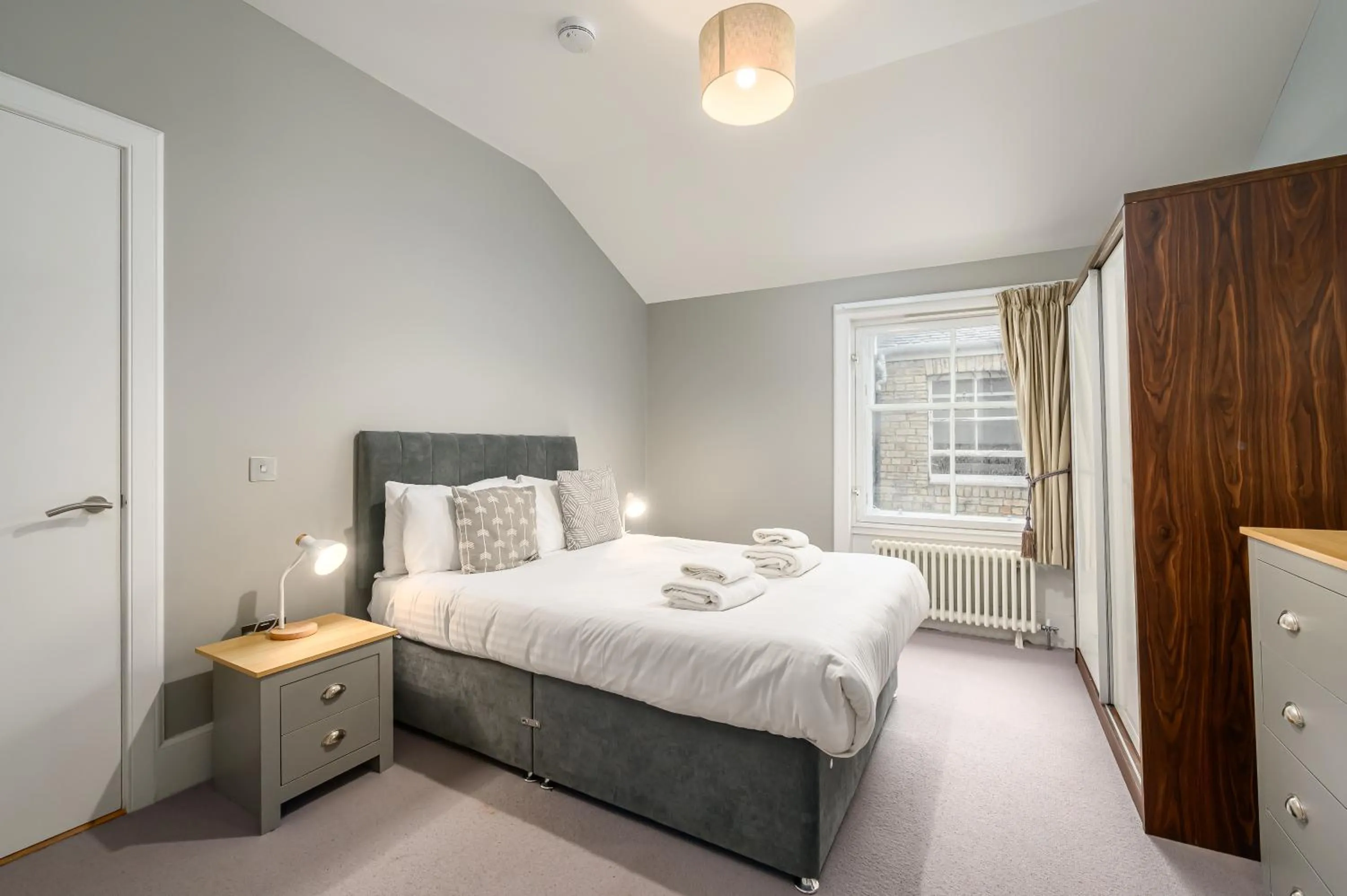 Bed in Destiny Scotland - St Andrew Square Apartments