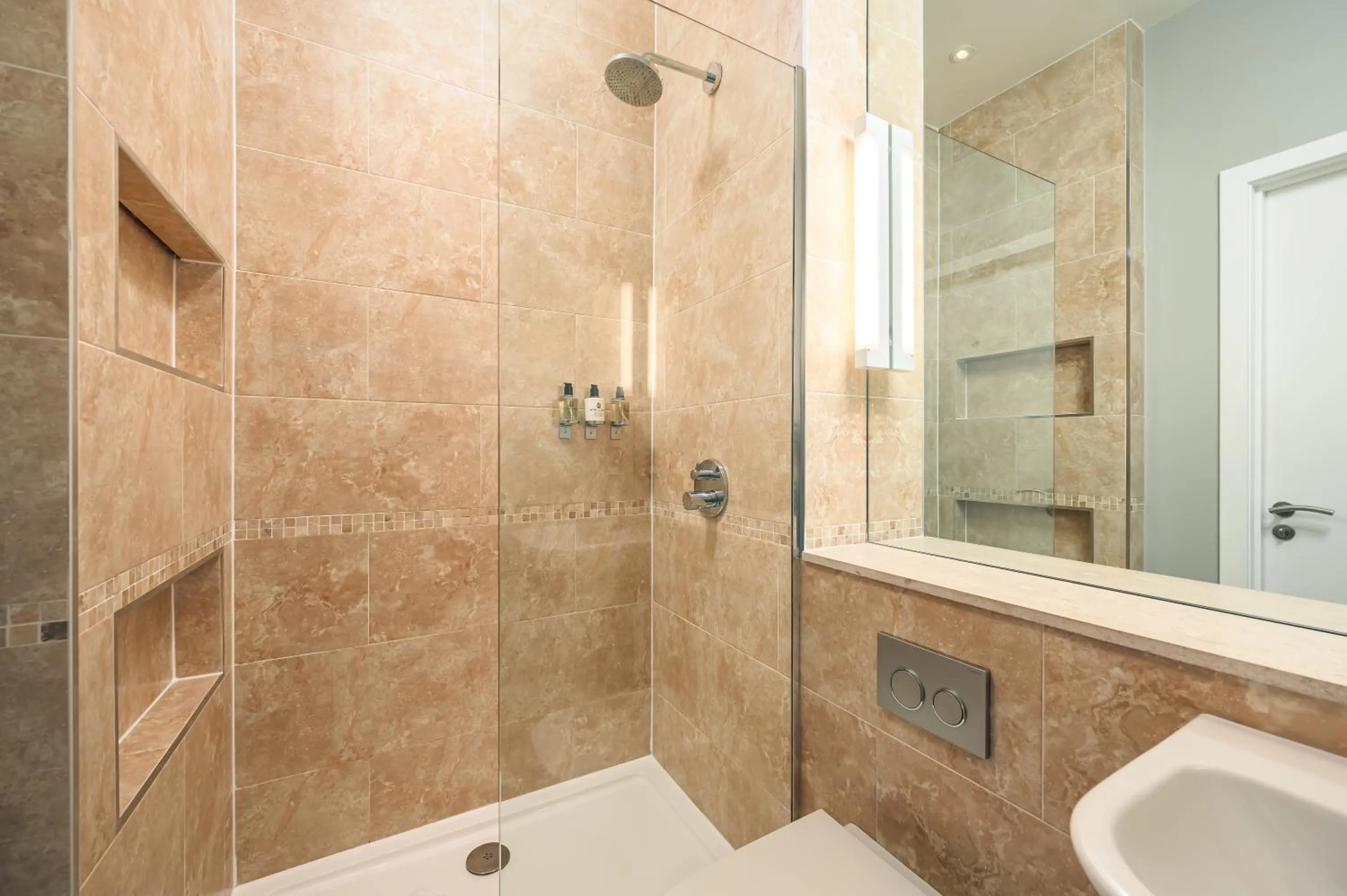 Destiny Scotland - St Andrew Square Apartments