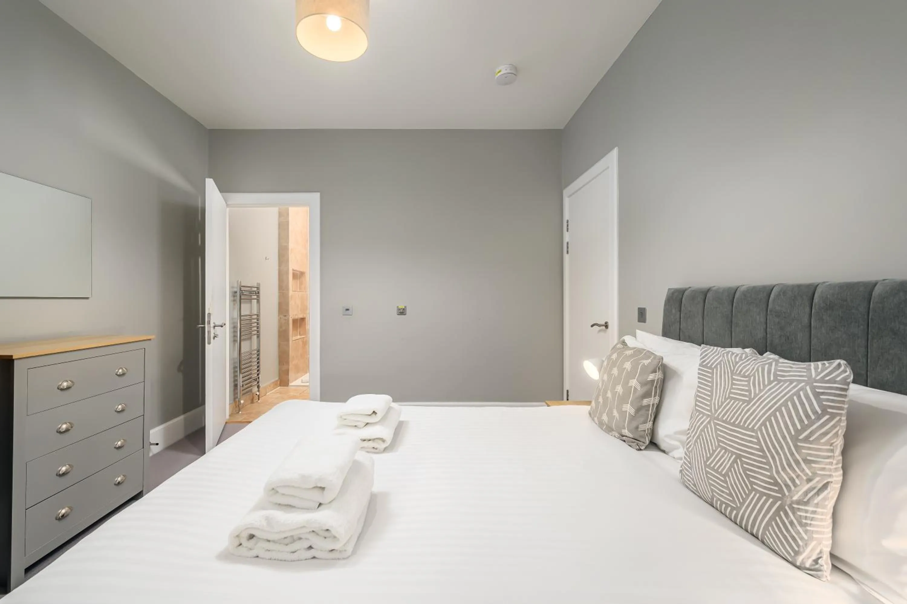 Bed in Destiny Scotland - St Andrew Square Apartments