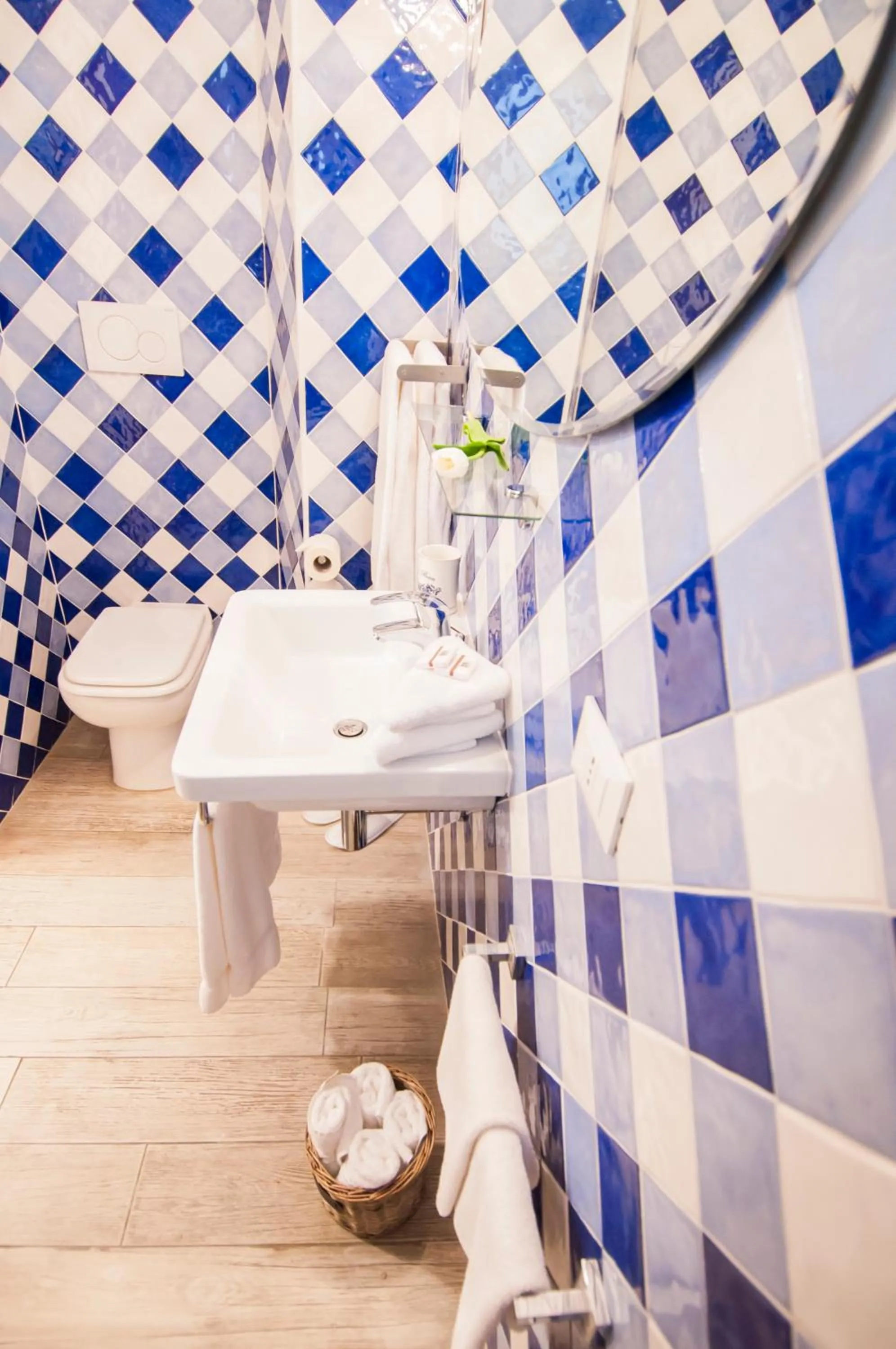 Toilet in Ripetta Rooms