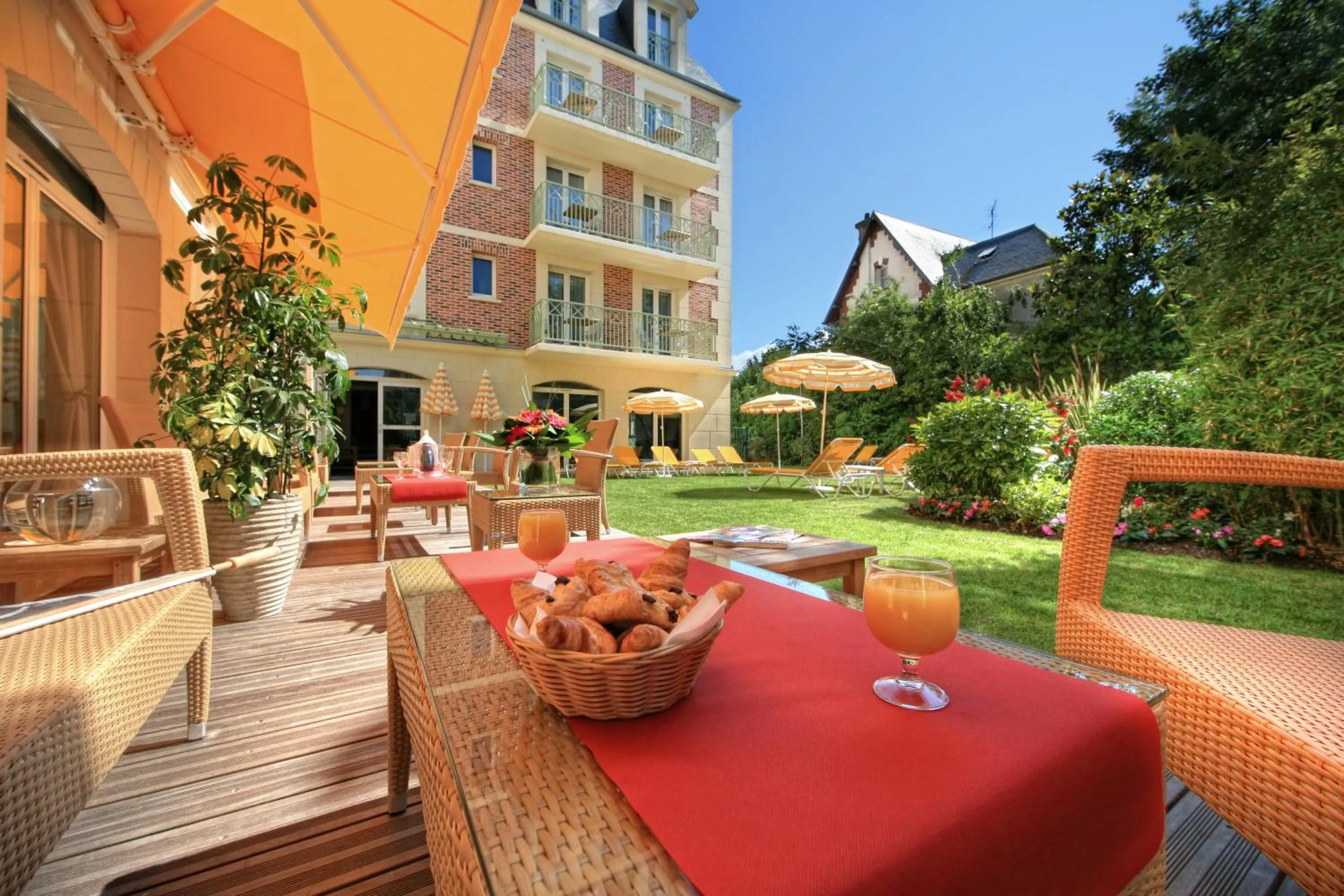 Garden in La Closerie SPA & Résidence Hôtel