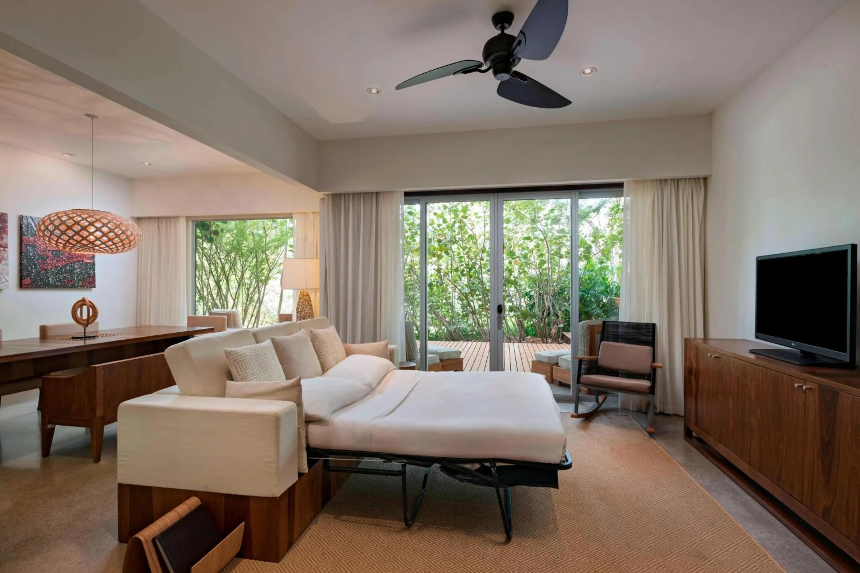 Bedroom, Bed in El Mangroove Papagayo, Autograph Collection