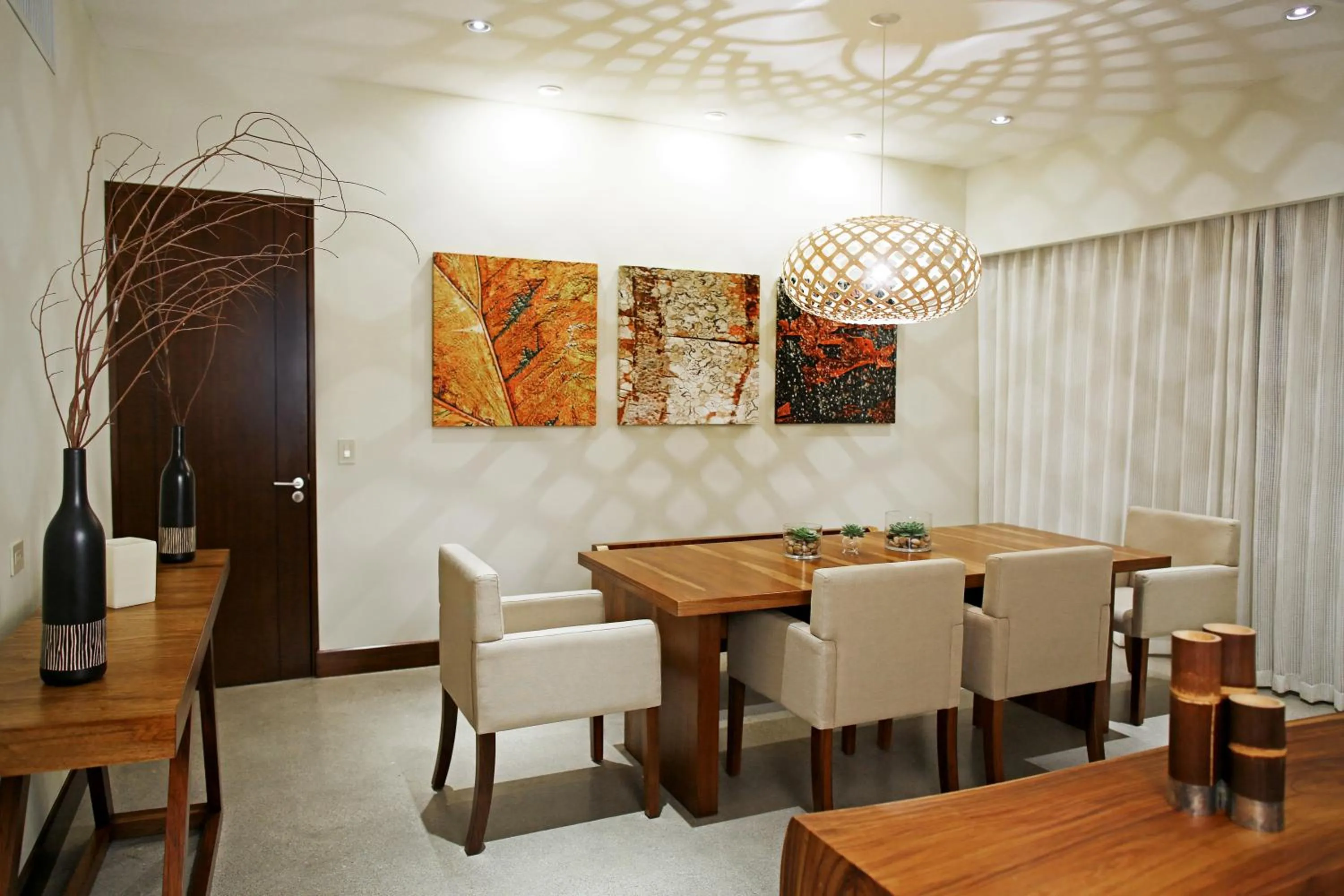 Dining area in El Mangroove Papagayo, Autograph Collection