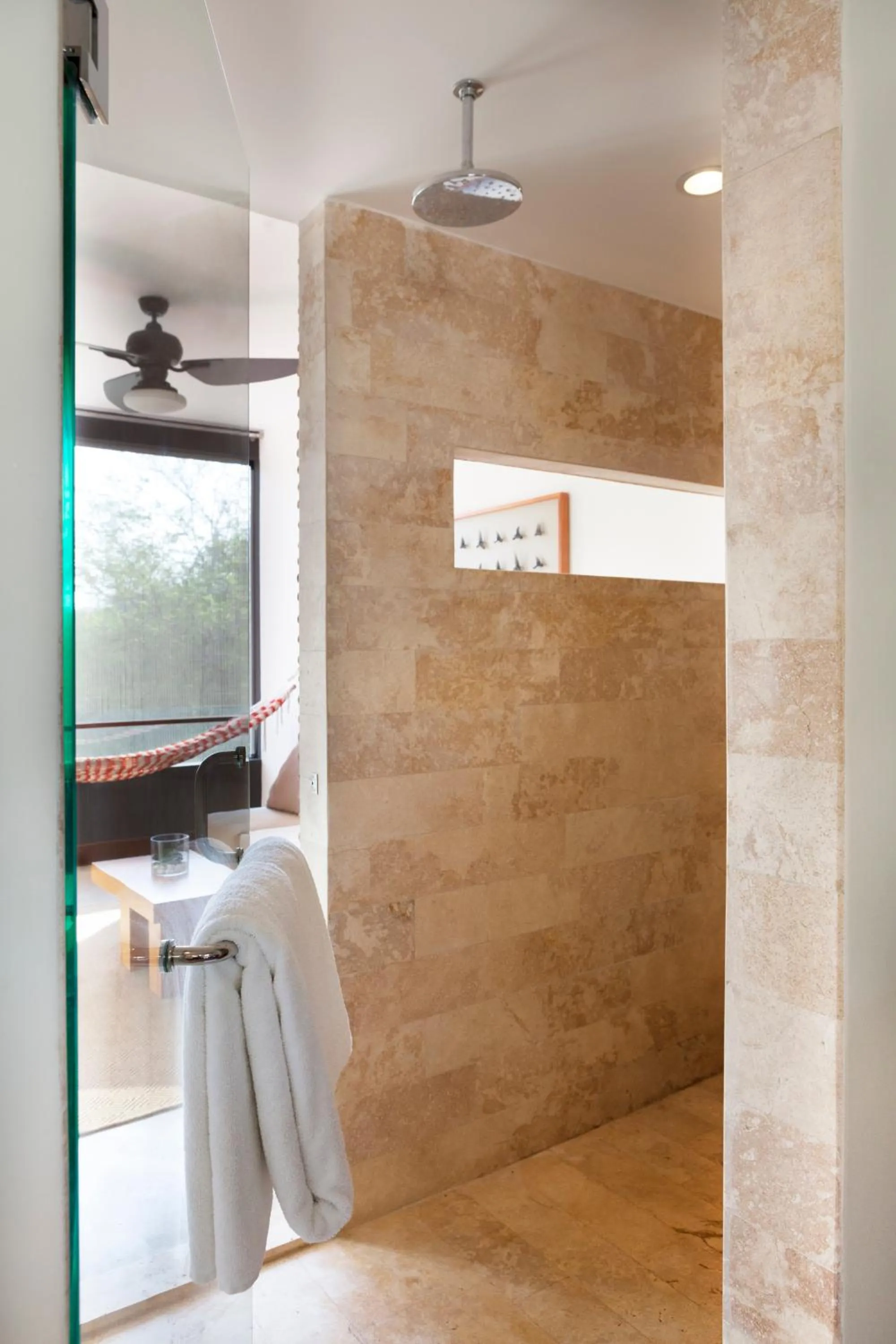 Shower in El Mangroove Papagayo, Autograph Collection