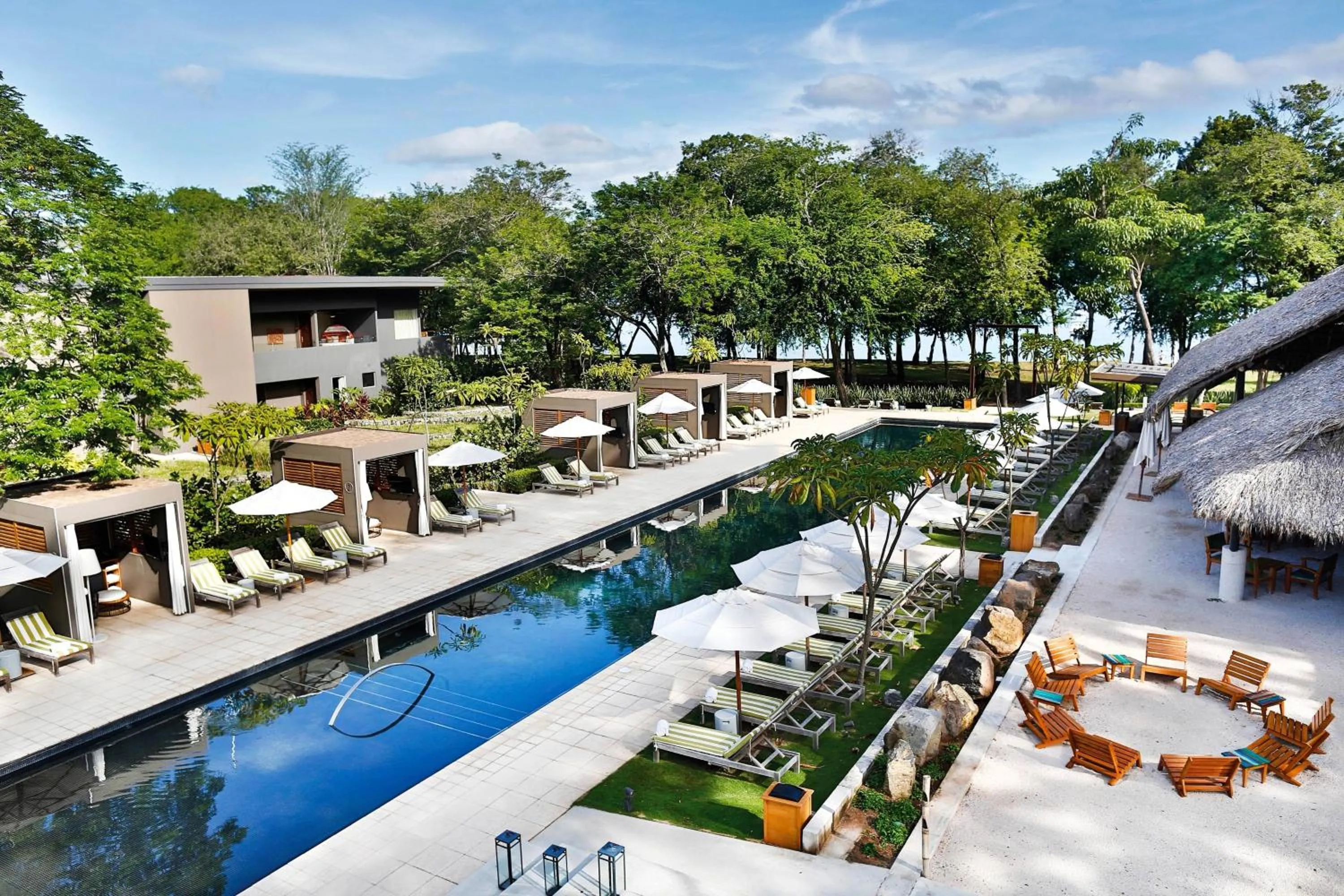 Swimming pool in El Mangroove Papagayo, Autograph Collection