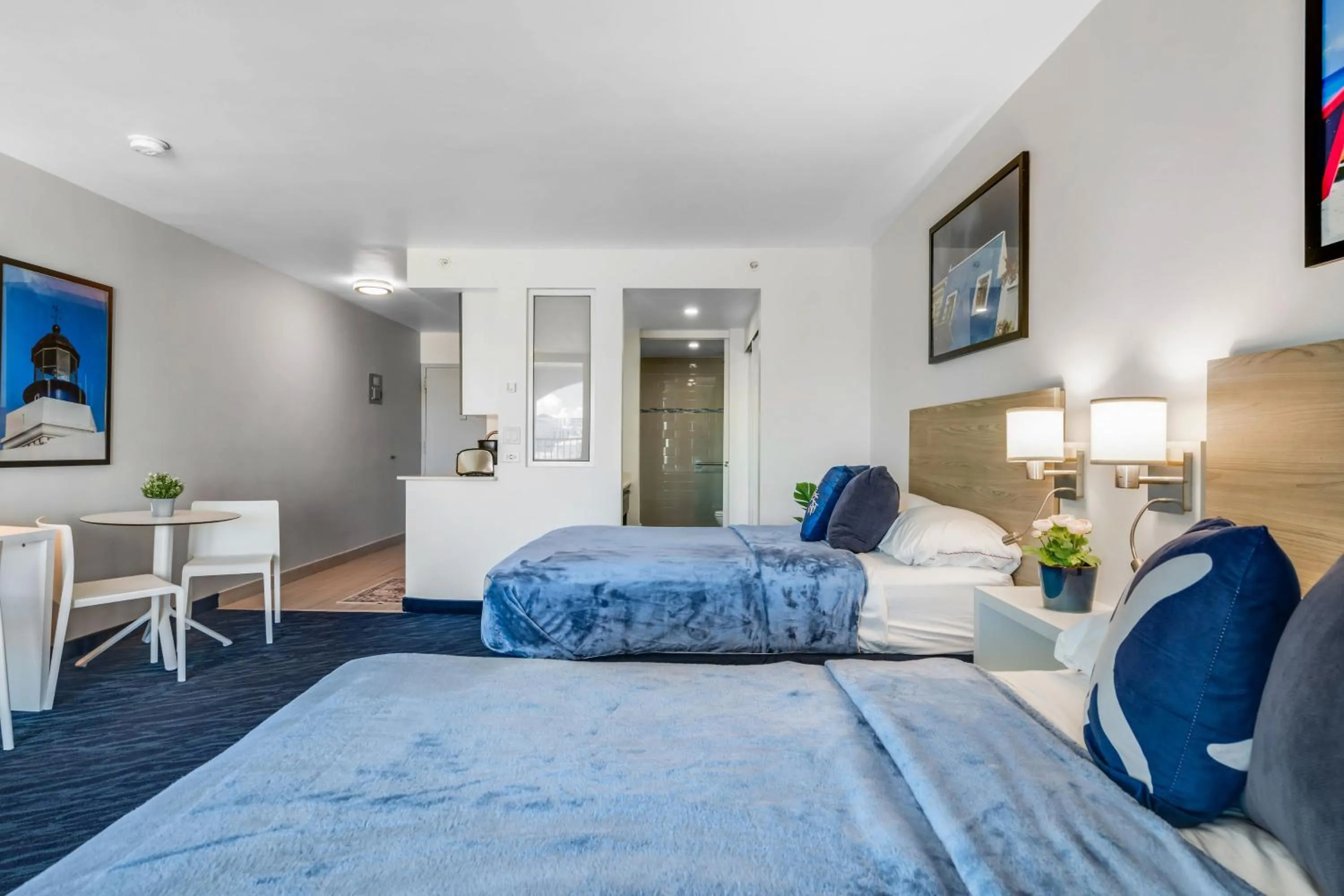 Bed in ESJ Towers by Chana