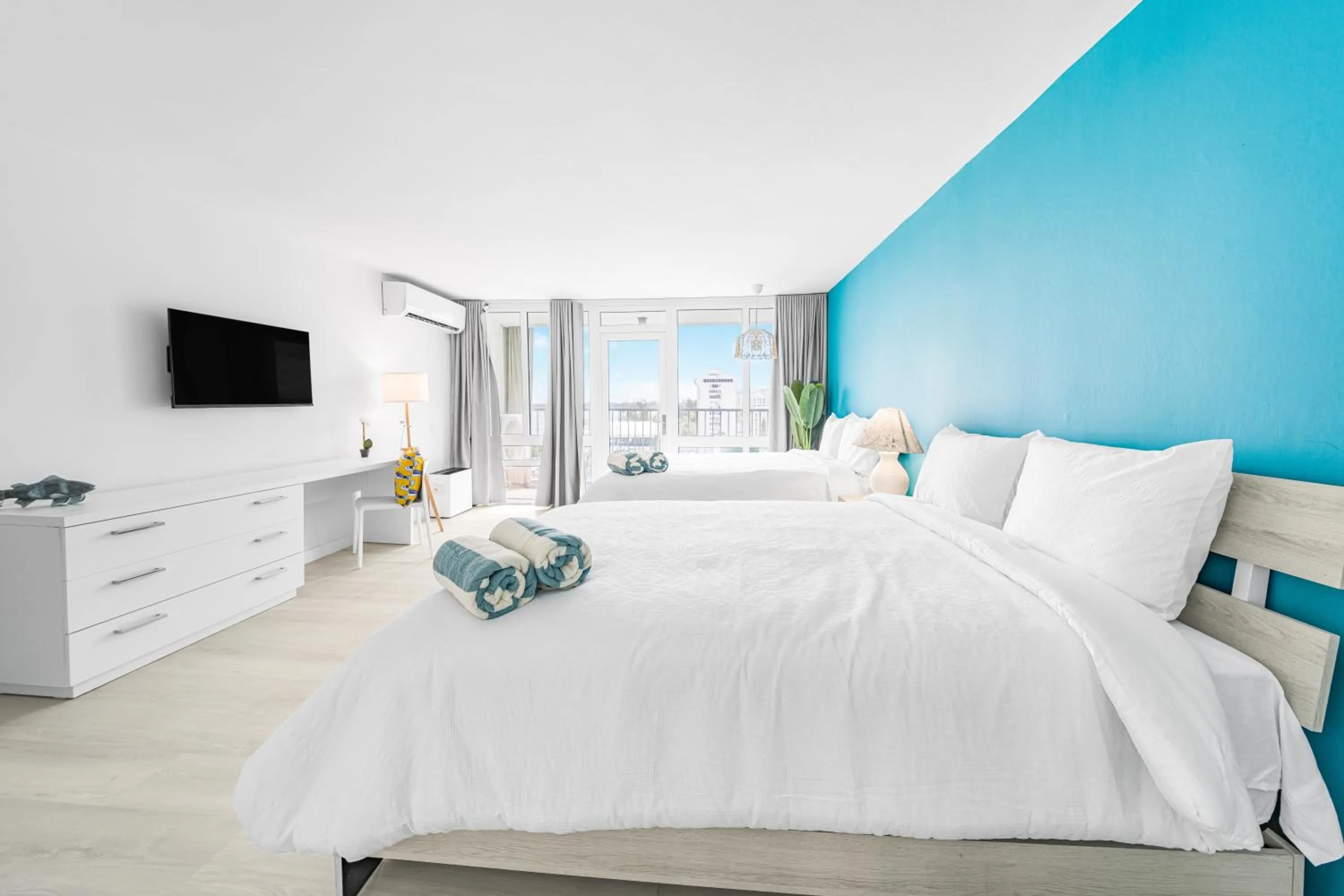 Bed in ESJ Towers by Chana