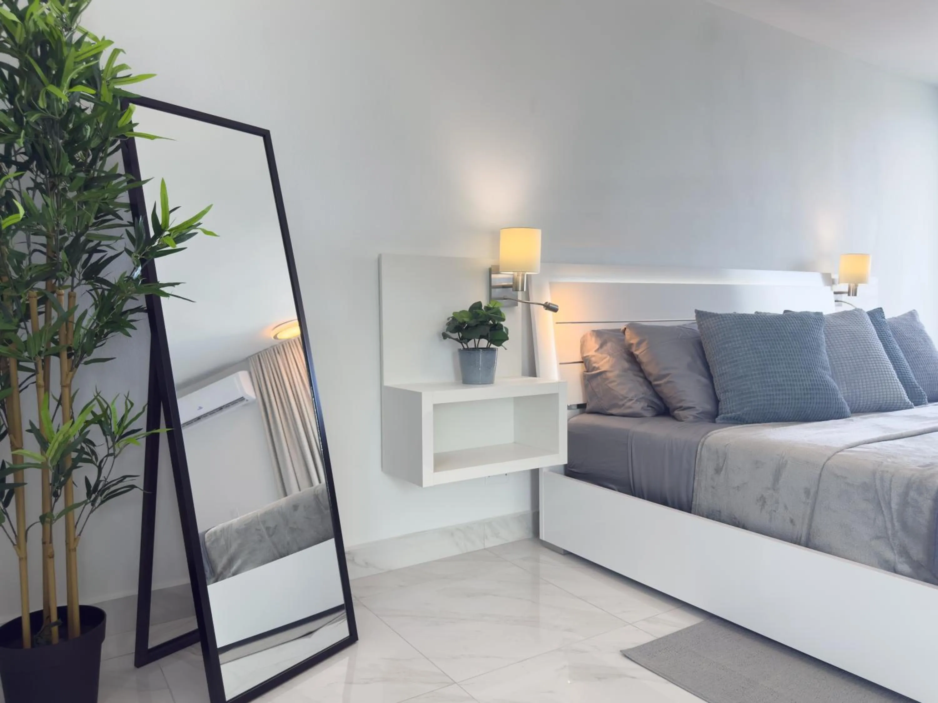 Bed in ESJ Towers by Chana