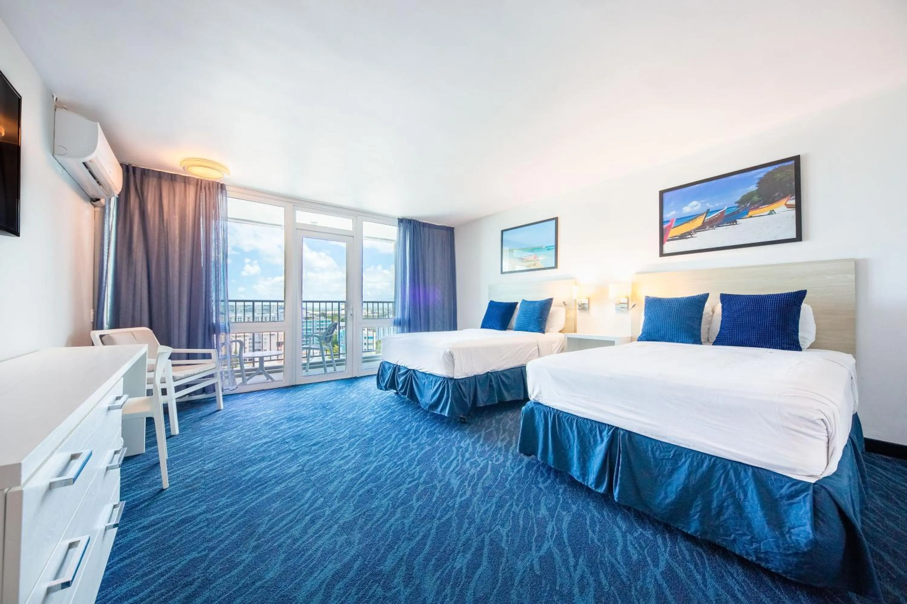 Bed in ESJ Towers by Chana