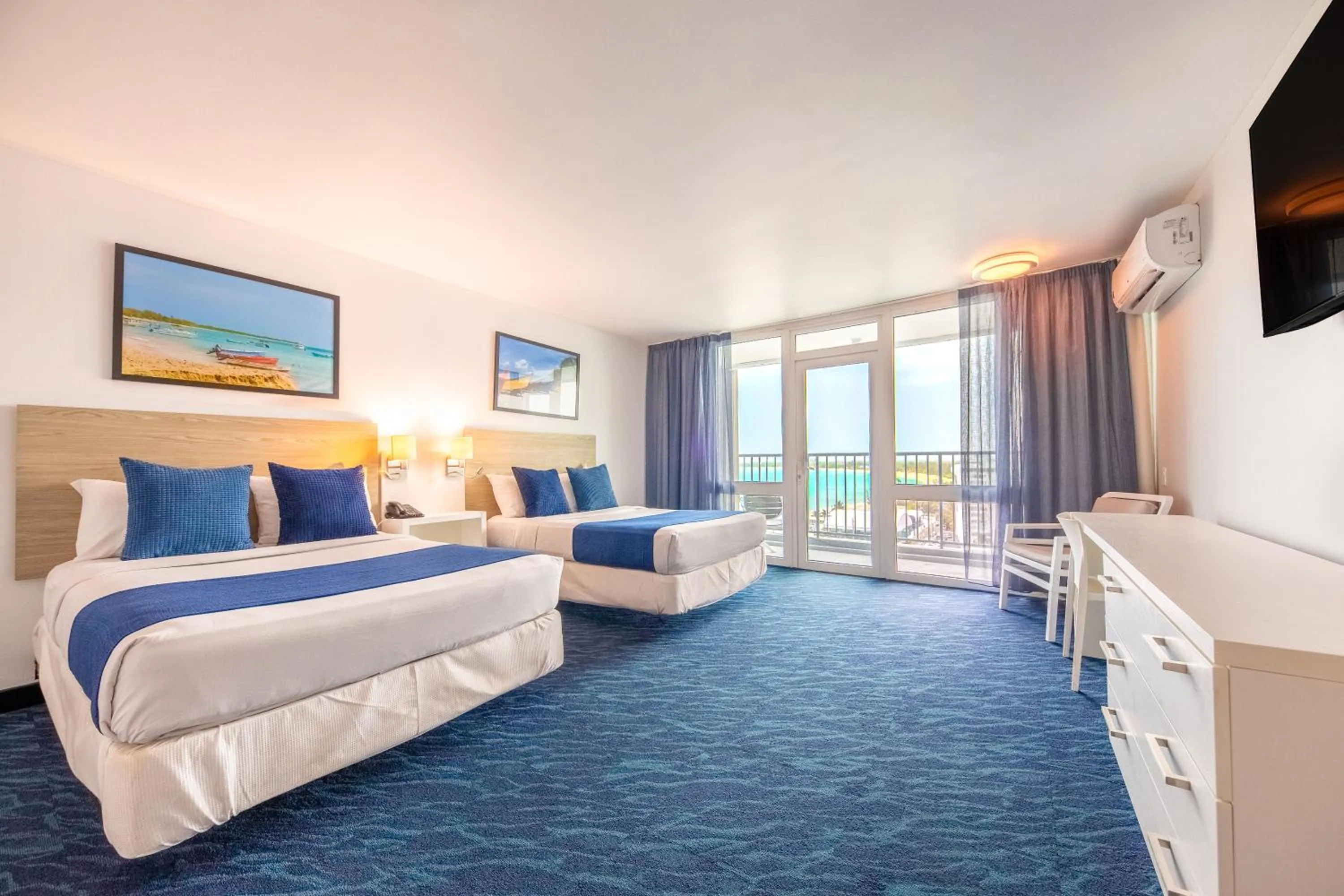 Bed in ESJ Towers by Chana